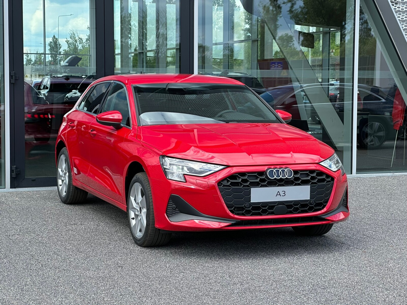 TFSI 85 kW S tronic * Pakiet Comfort *