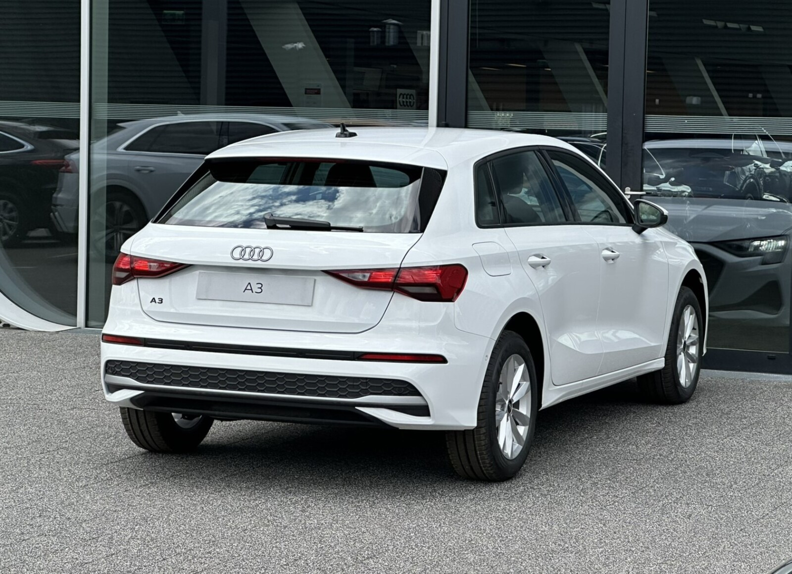 TFSI 85 kW S tronic * Pakiet Comfort *