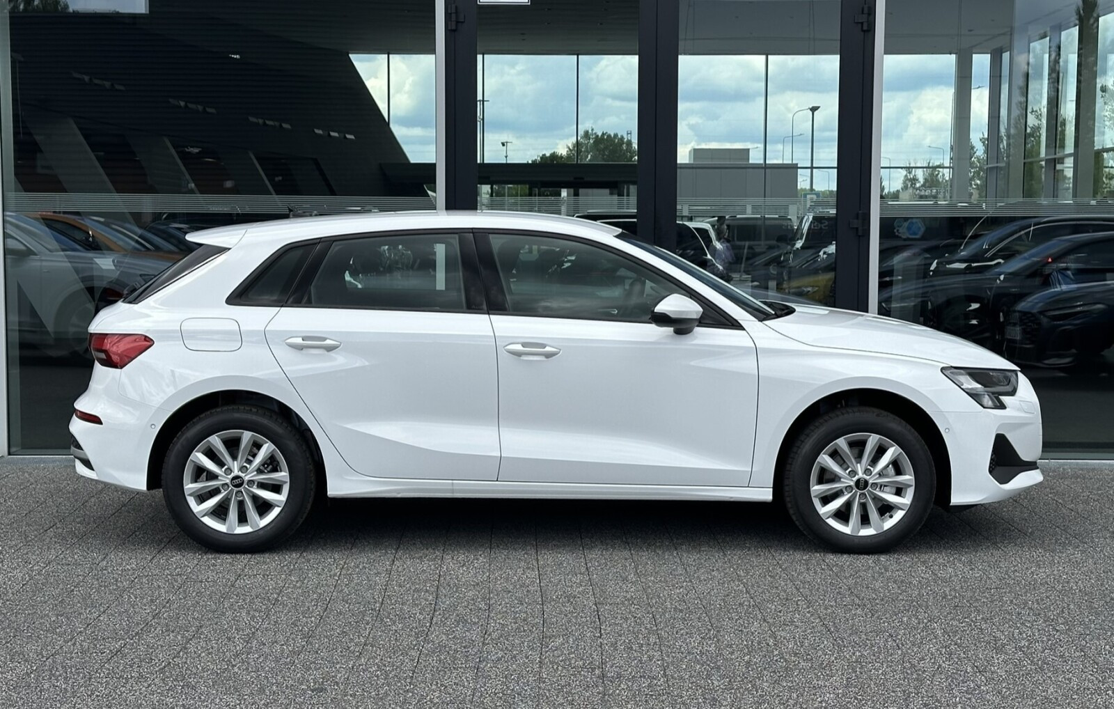 TFSI 85 kW S tronic * Pakiet Comfort *