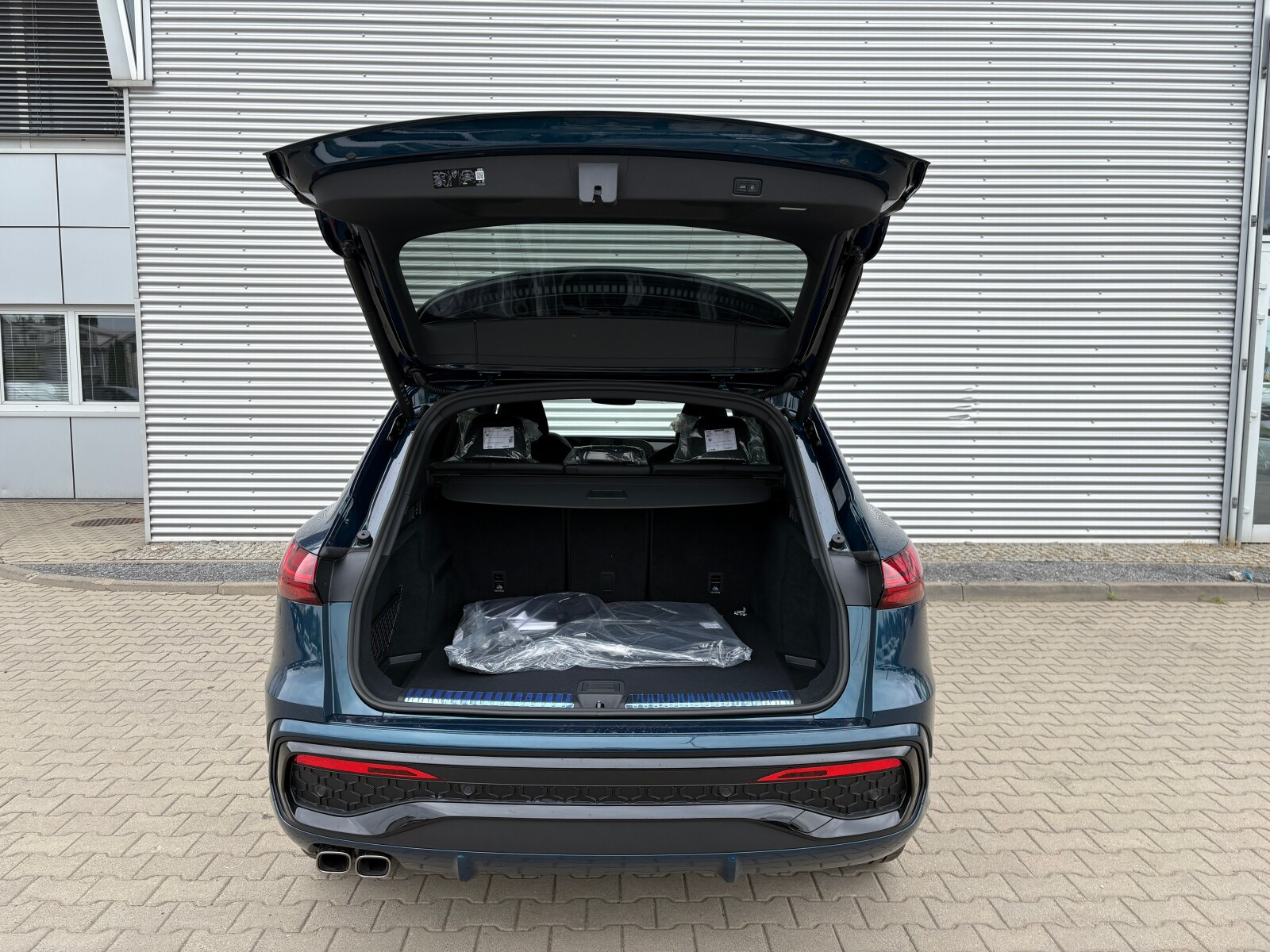 SUV TDI quattro 150 kW S tronic * Lakier Exclusive * Pakiet Comfort *