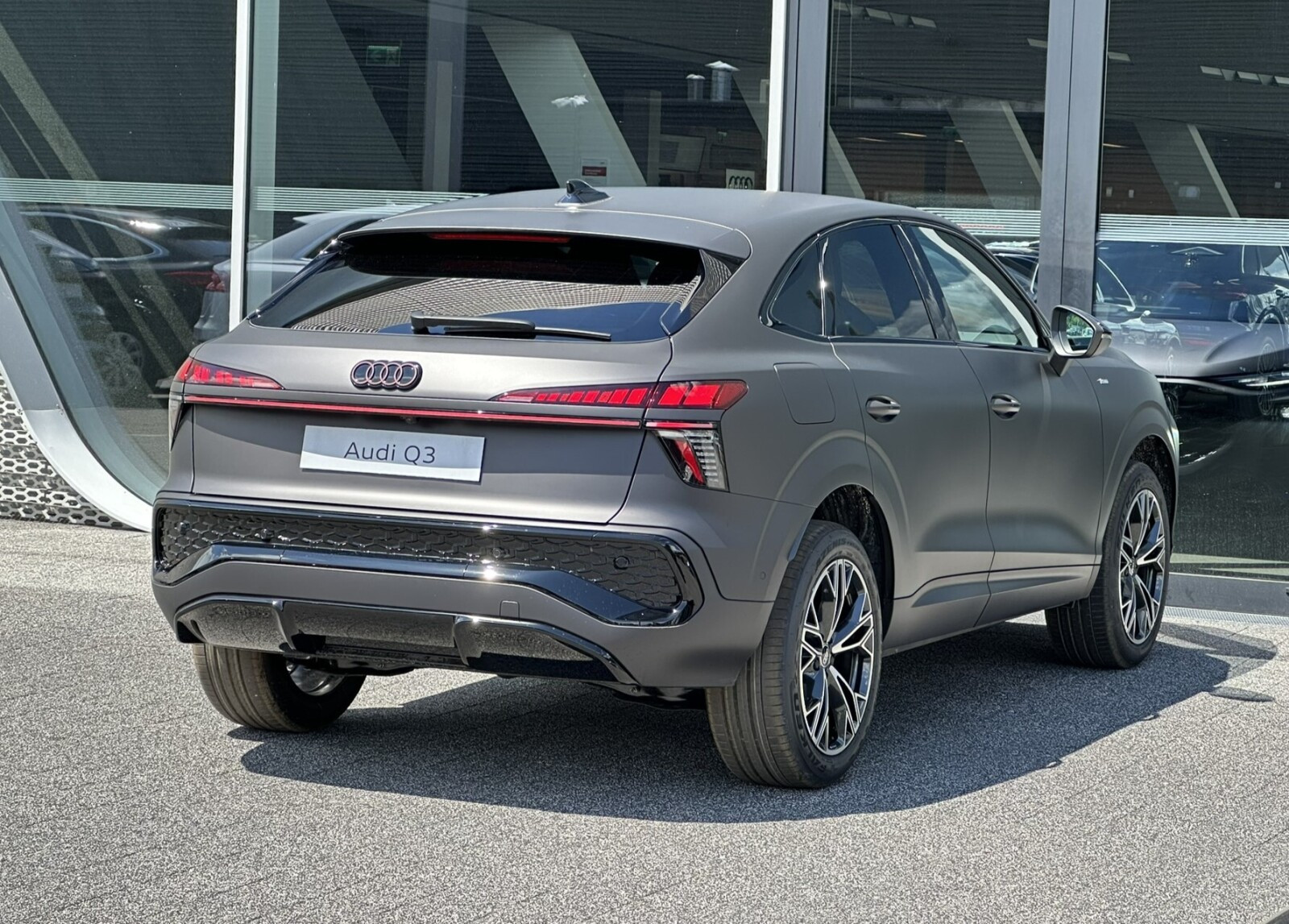 TFSI 110 kW S tronic * Pakiet Tech Plus *