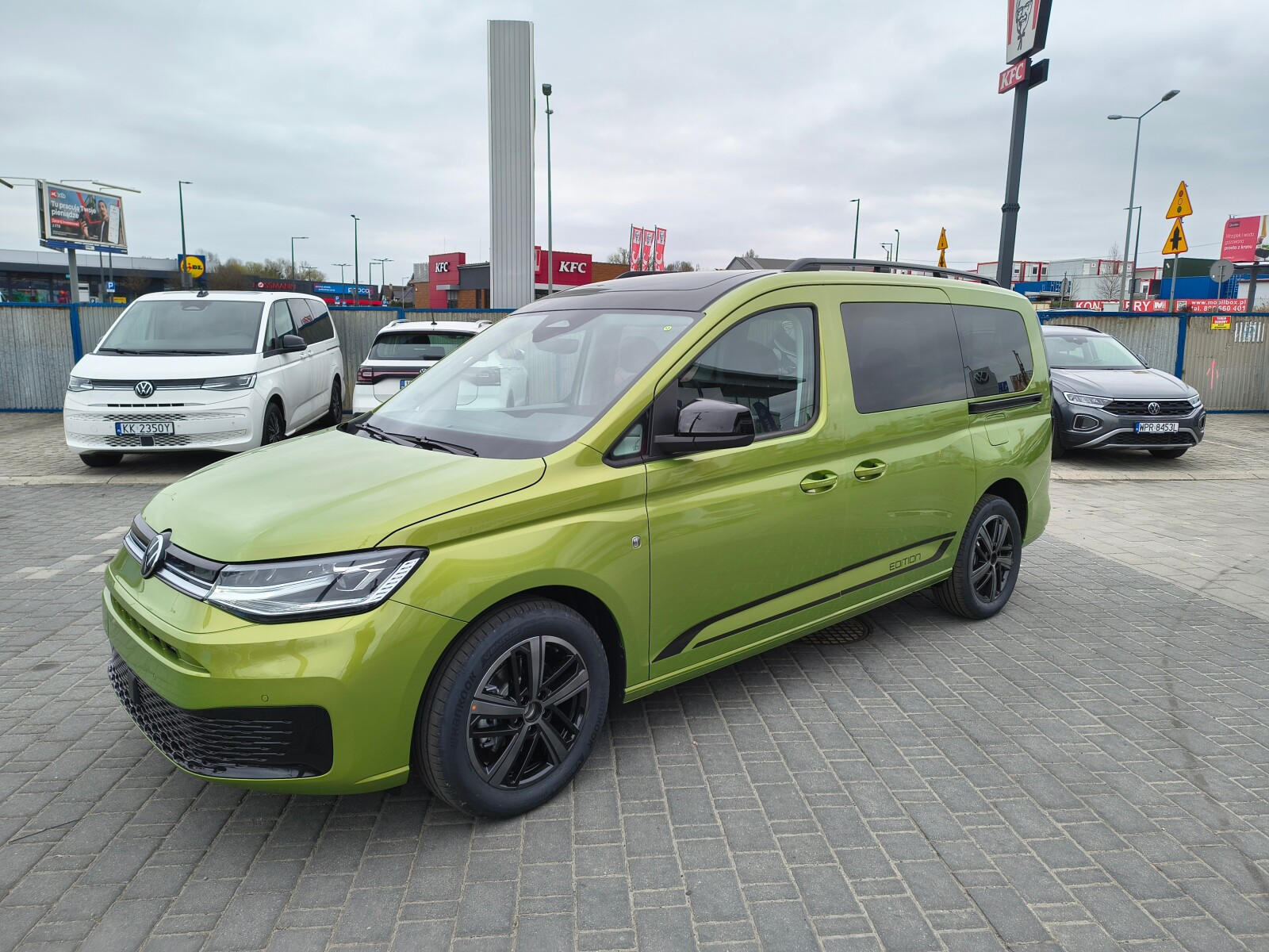 VOLKSWAGEN Caddy Maxi Edition -Rok produkcji 2026