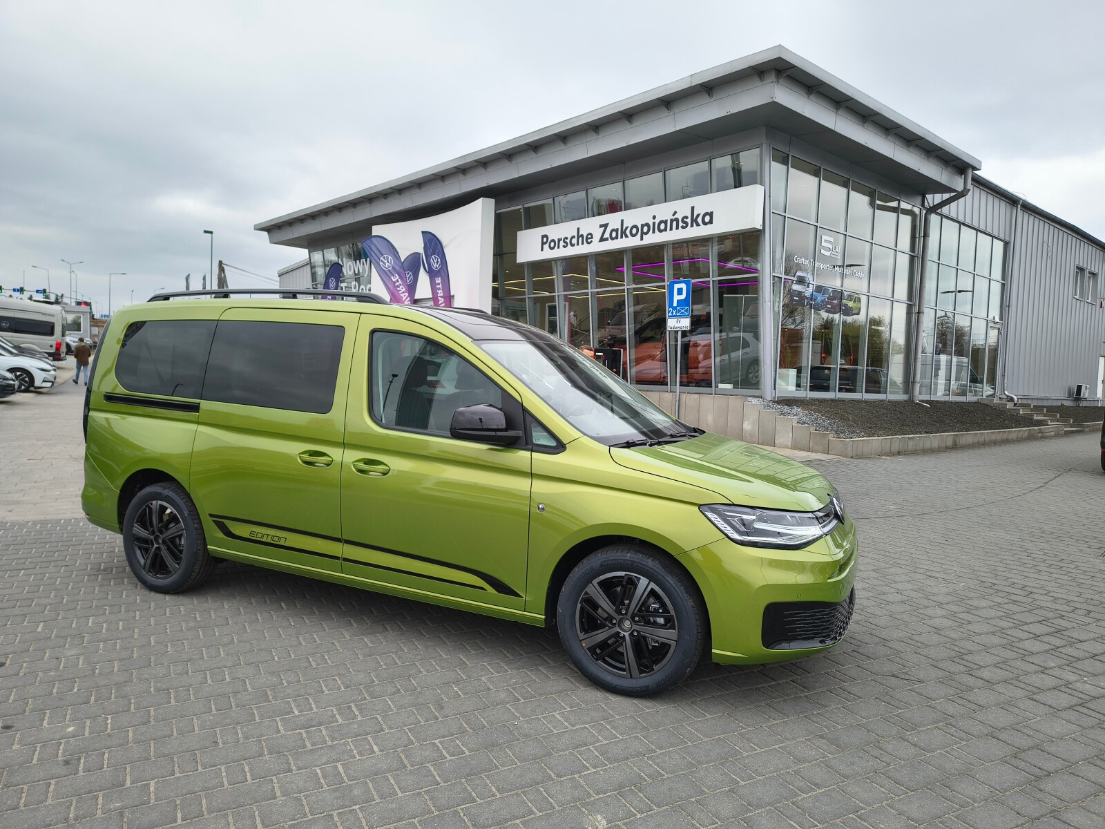 VOLKSWAGEN Caddy Maxi Edition -Rok produkcji 2026