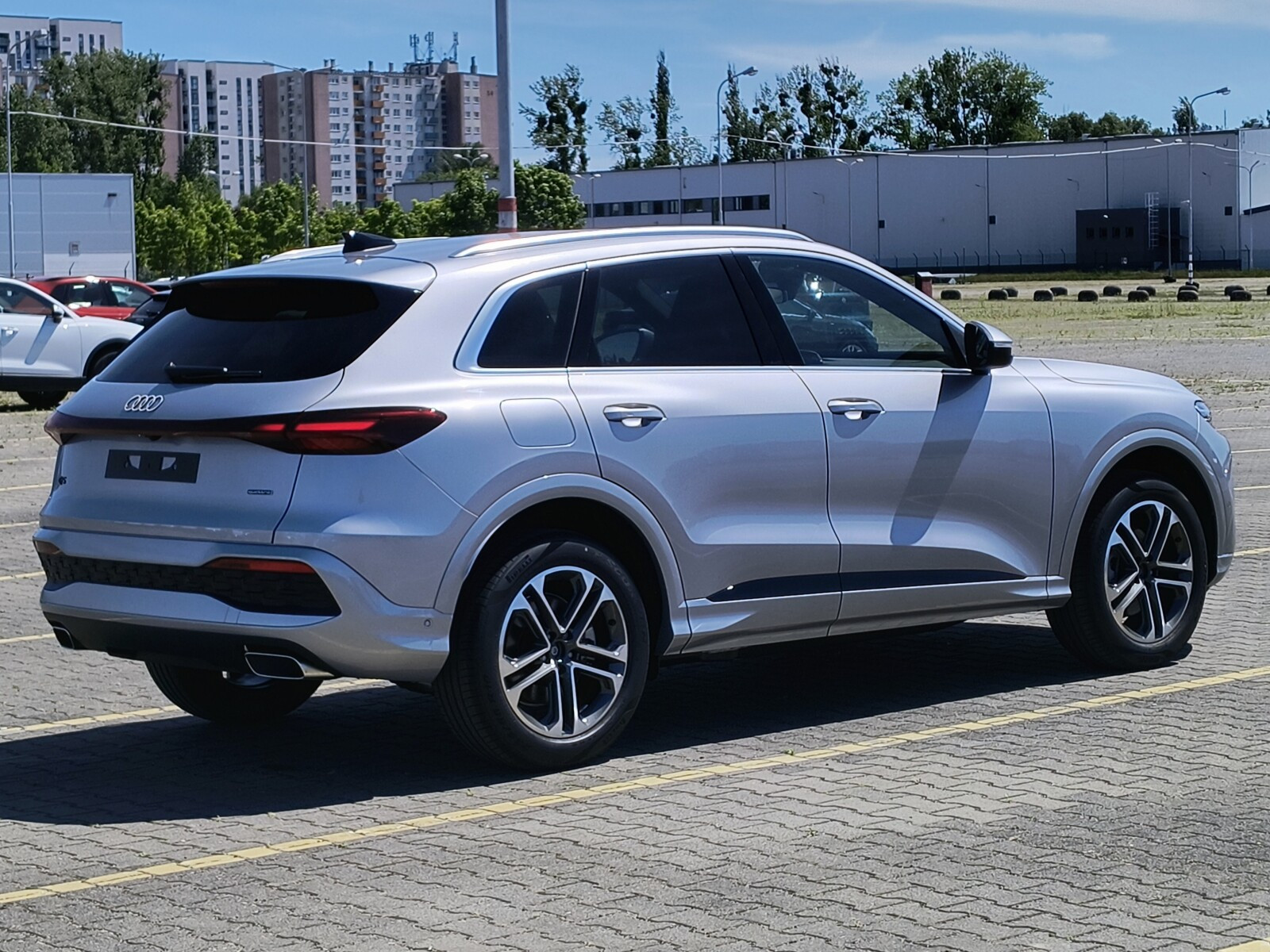 Salon Polska, Dostępne w różnych konfiguracjach, Zapraszamy!