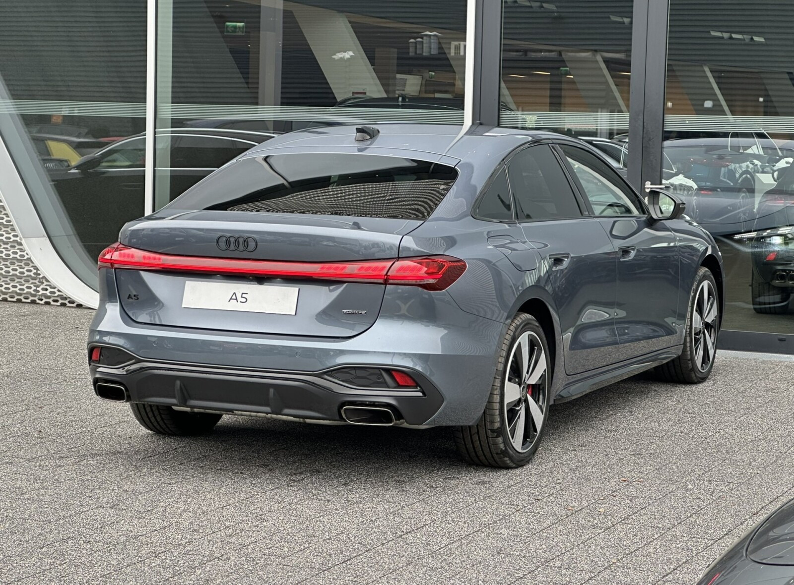 e-hybrid quattro 270 kW S tronic * Pakiet Tech Pro *