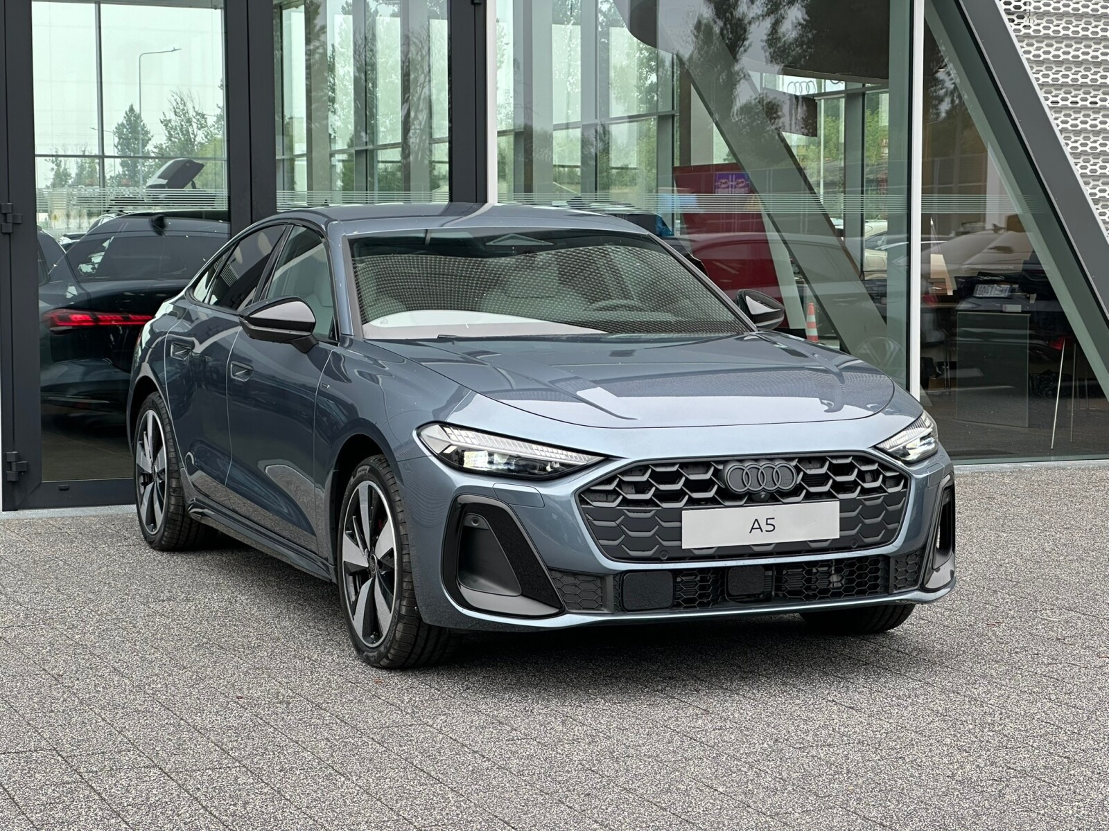 e-hybrid quattro 270 kW S tronic * Pakiet Tech Pro *