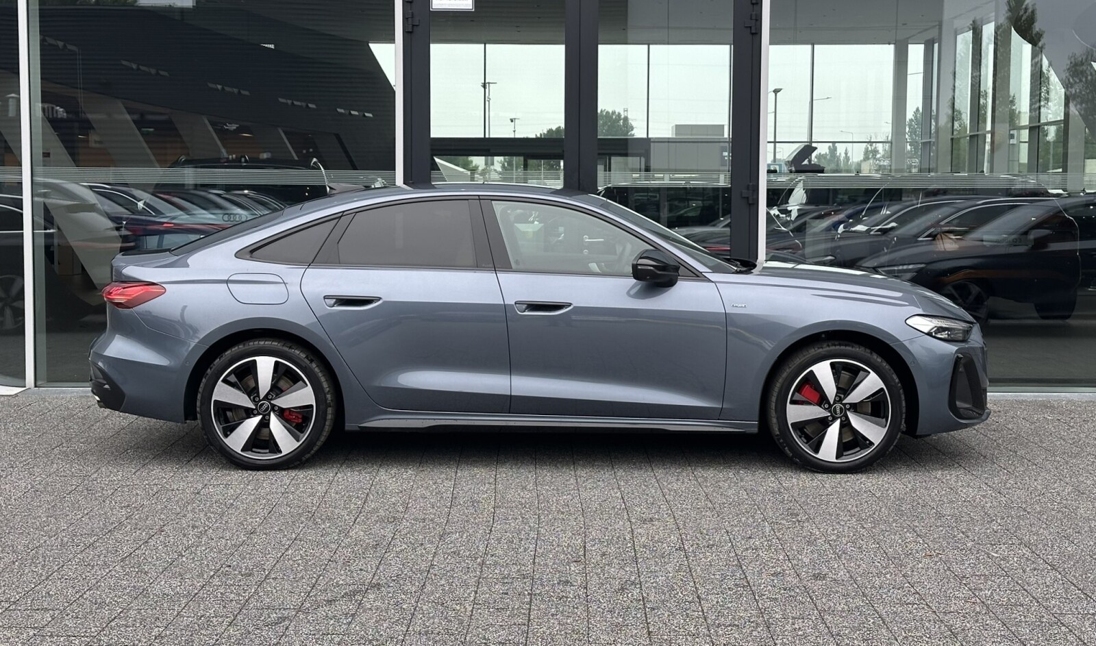 e-hybrid quattro 270 kW S tronic * Pakiet Tech Pro *