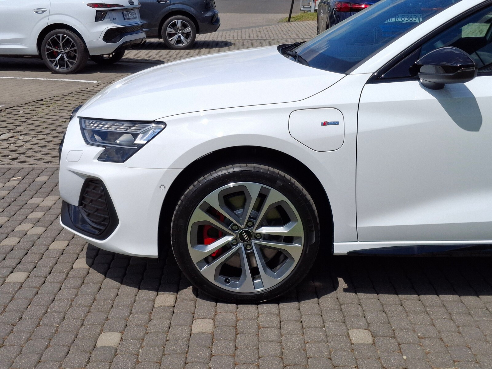 S line TFSI e 200 kW S tronic * Pakiet Technology *