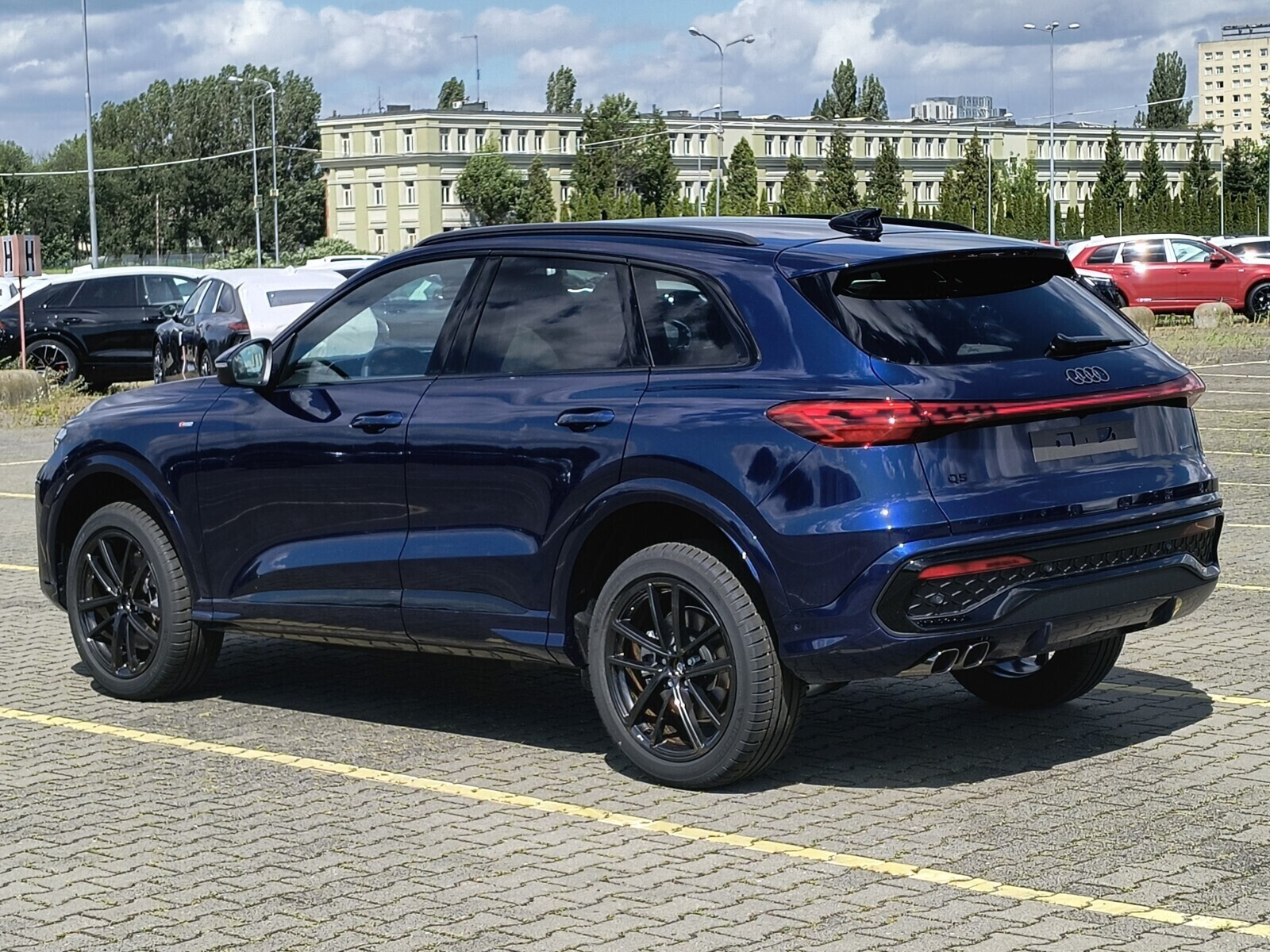 Salon Polska, Dostępne w różnych konfiguracjach, Zapraszamy!