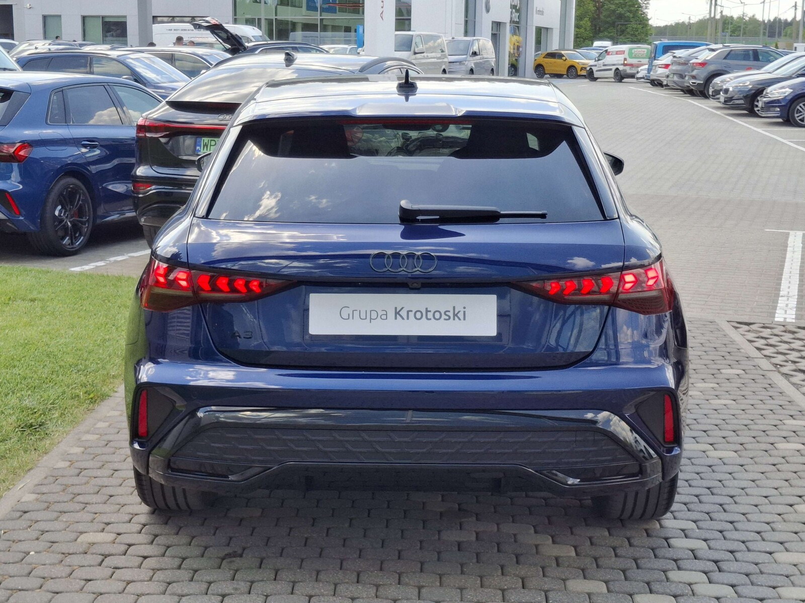 S line TFSI e 200 kW S tronic * Pakiet Technology *