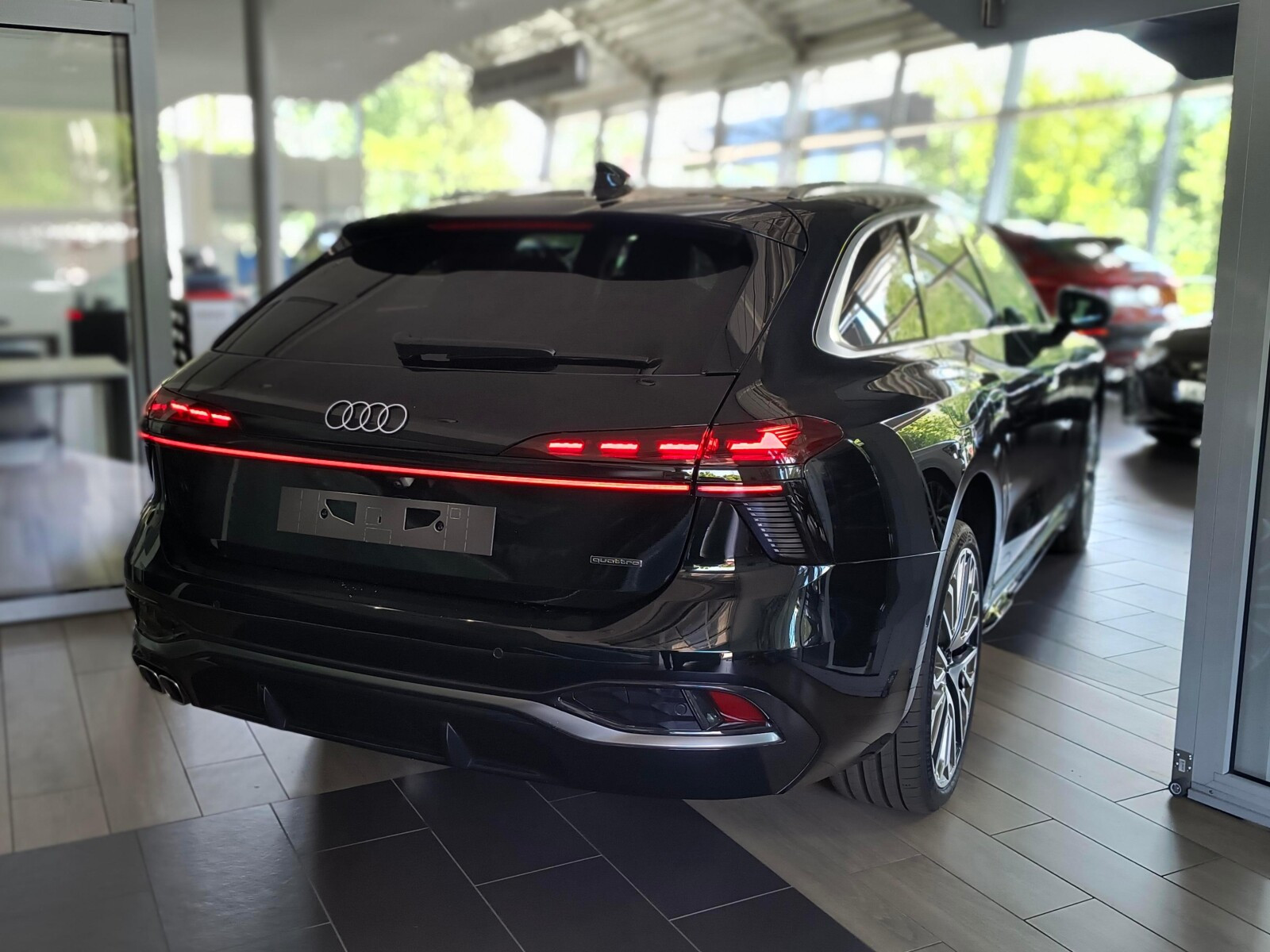 A6 Avant TDI quattro 220 kW: Pneumatyka; Hak; B&O; VAT 23%