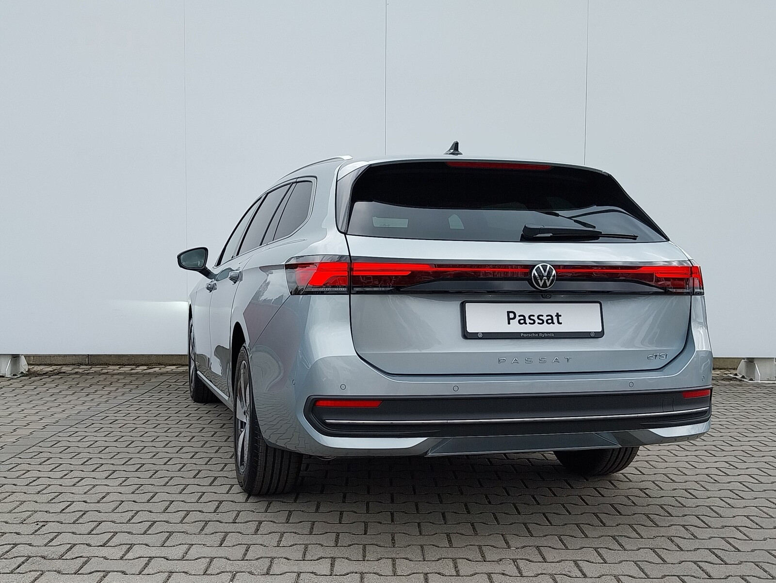 Business 1.5 TSI mHEV 150KM Automat 7-biegów czeka na Ciebie zadzwoń