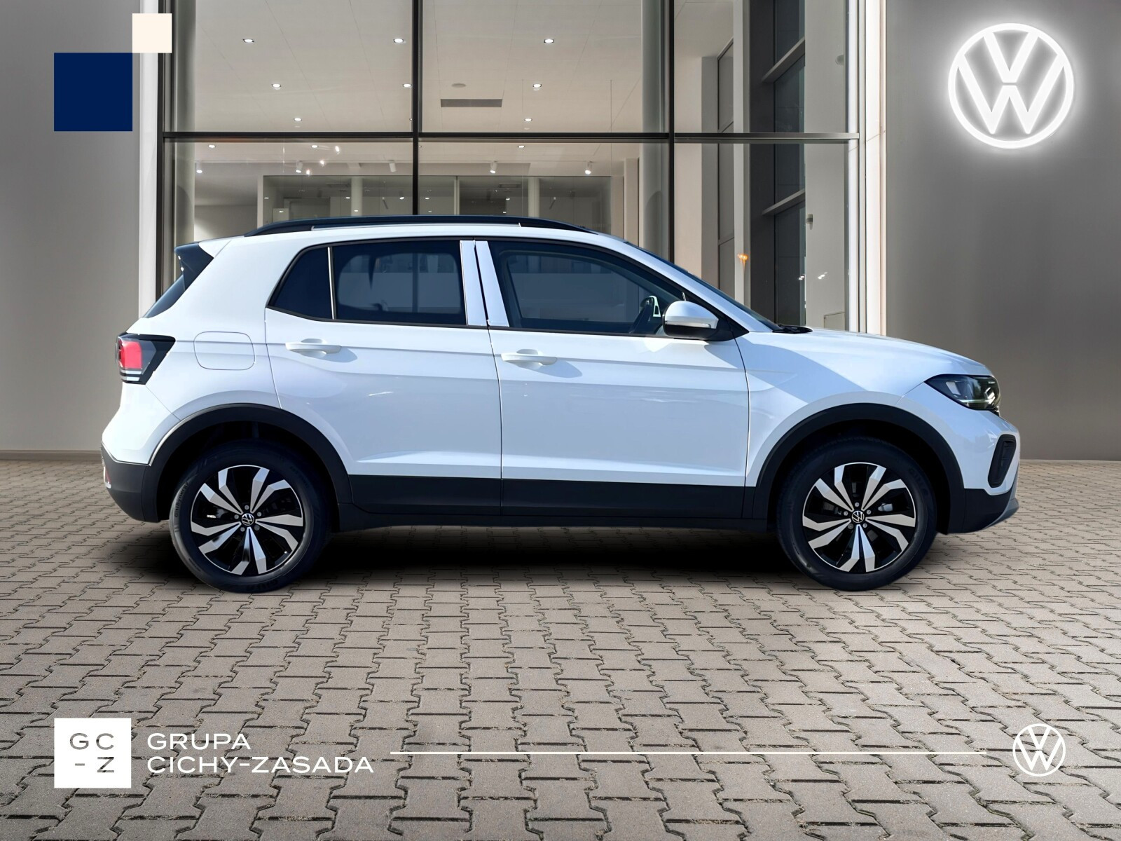 Life Plus 1.0 TSI 116 KM man 17'' Kamera Keyless Side ACC APP