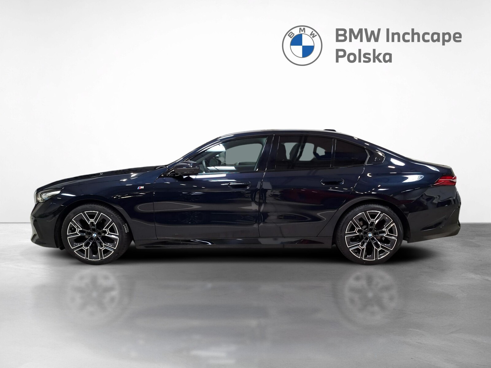 i Mpakiet sportowy&nbsp;l Fotel komfort z pamięcią l Driving Assistant Plus