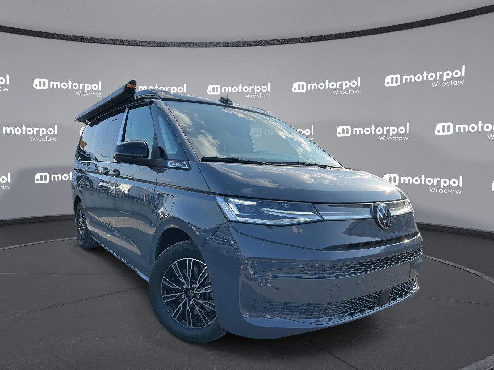 Beach CAMPER 4x4/4MOTION, 1.5 l Hybryda PHEV/245 KM (dolne i górne łóżko)