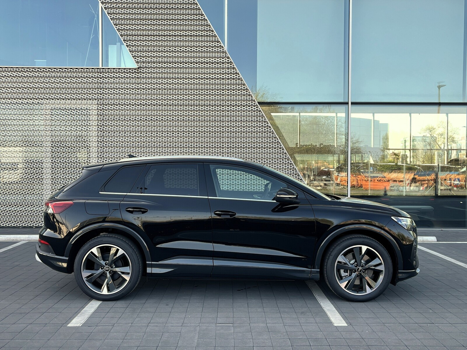 Audi Q4