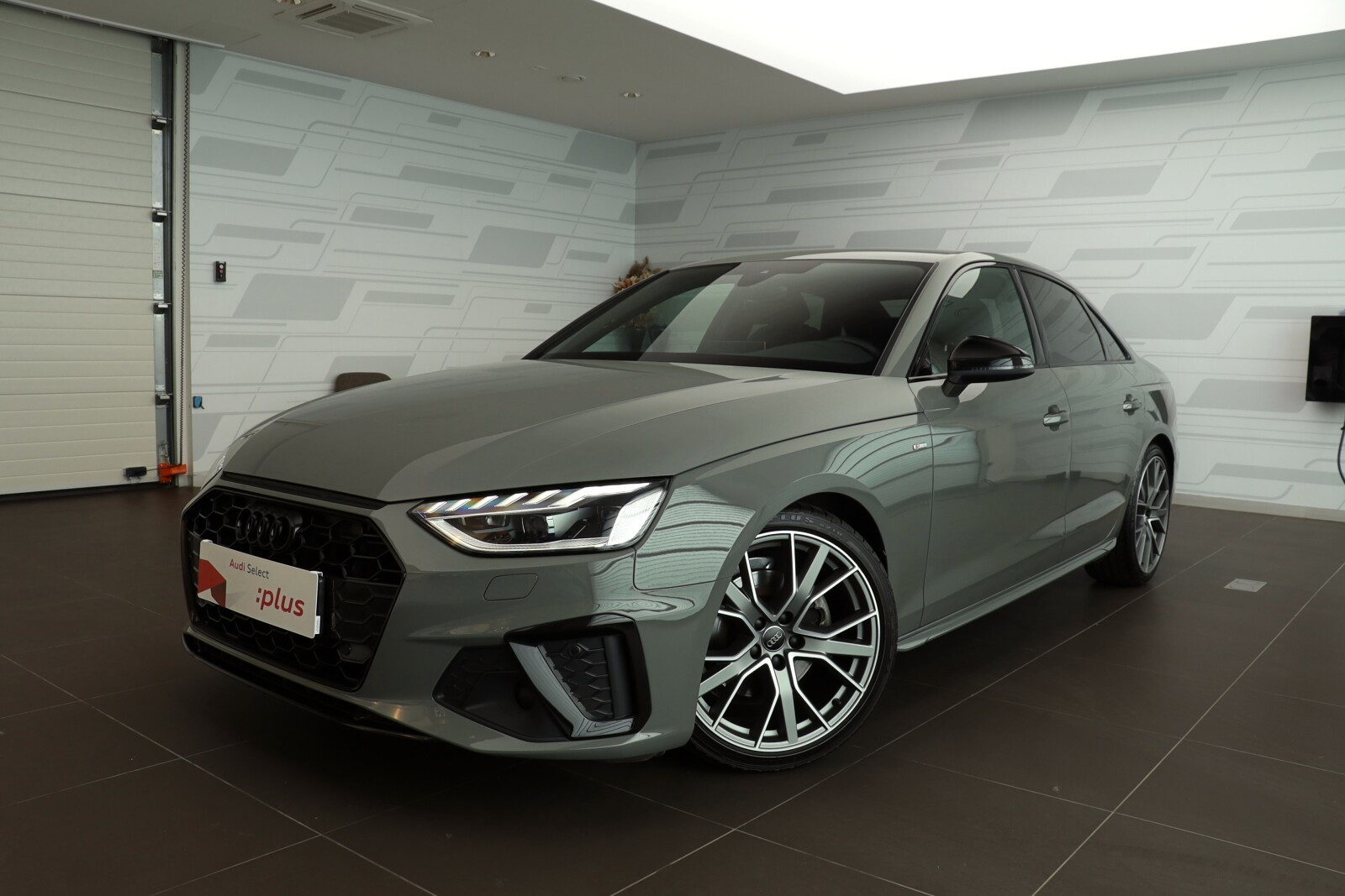 Audi A4 Limousine