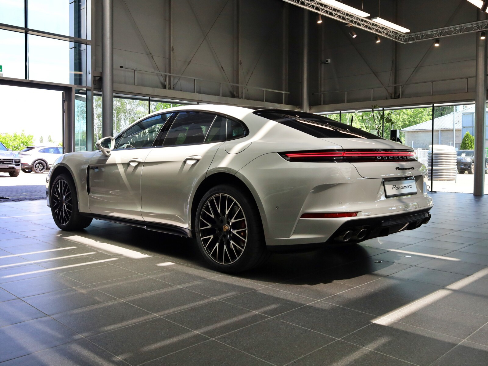 4S E-Hybrid 2.9 V6 544 KM