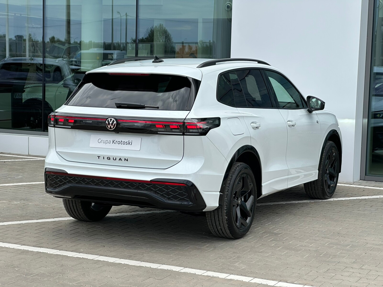 R-Line Plus 1.5 eHybrid 177 KM DSG Dostępny Od Ręki!