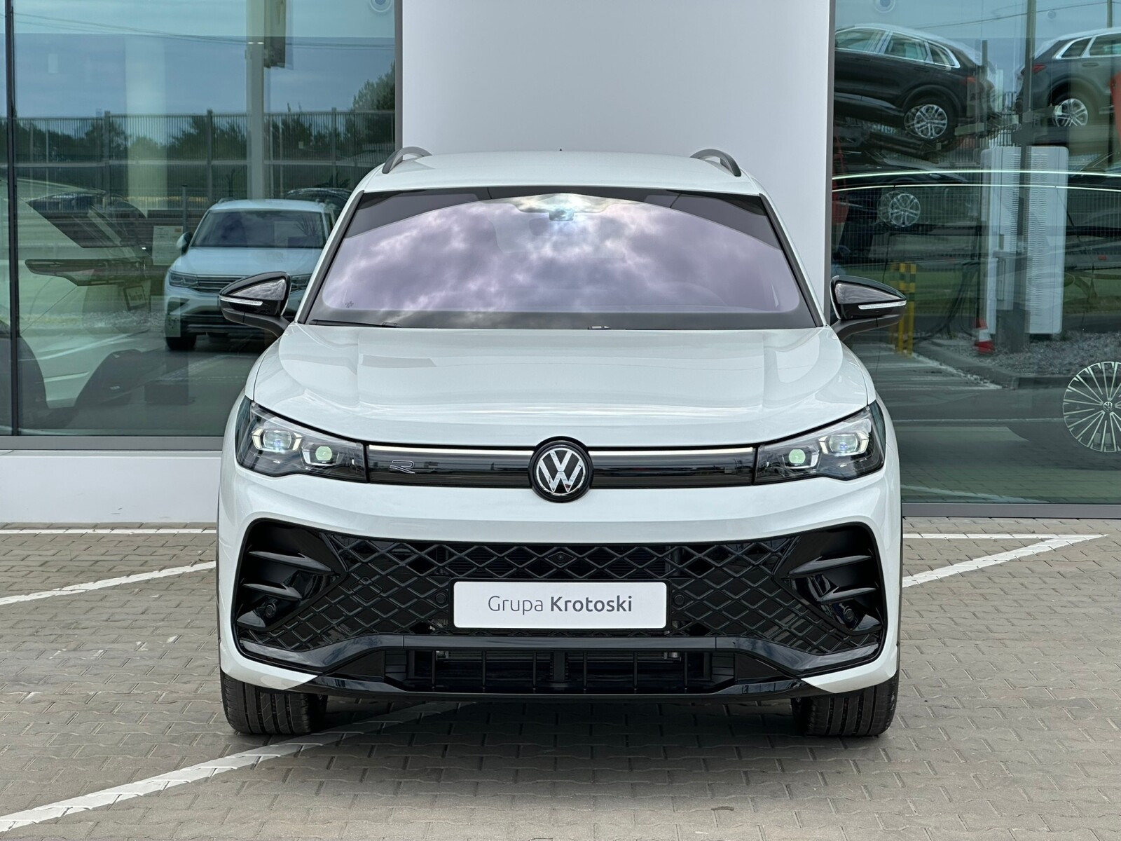 R-Line Plus 1.5 eHybrid 177 KM DSG Dostępny Od Ręki!