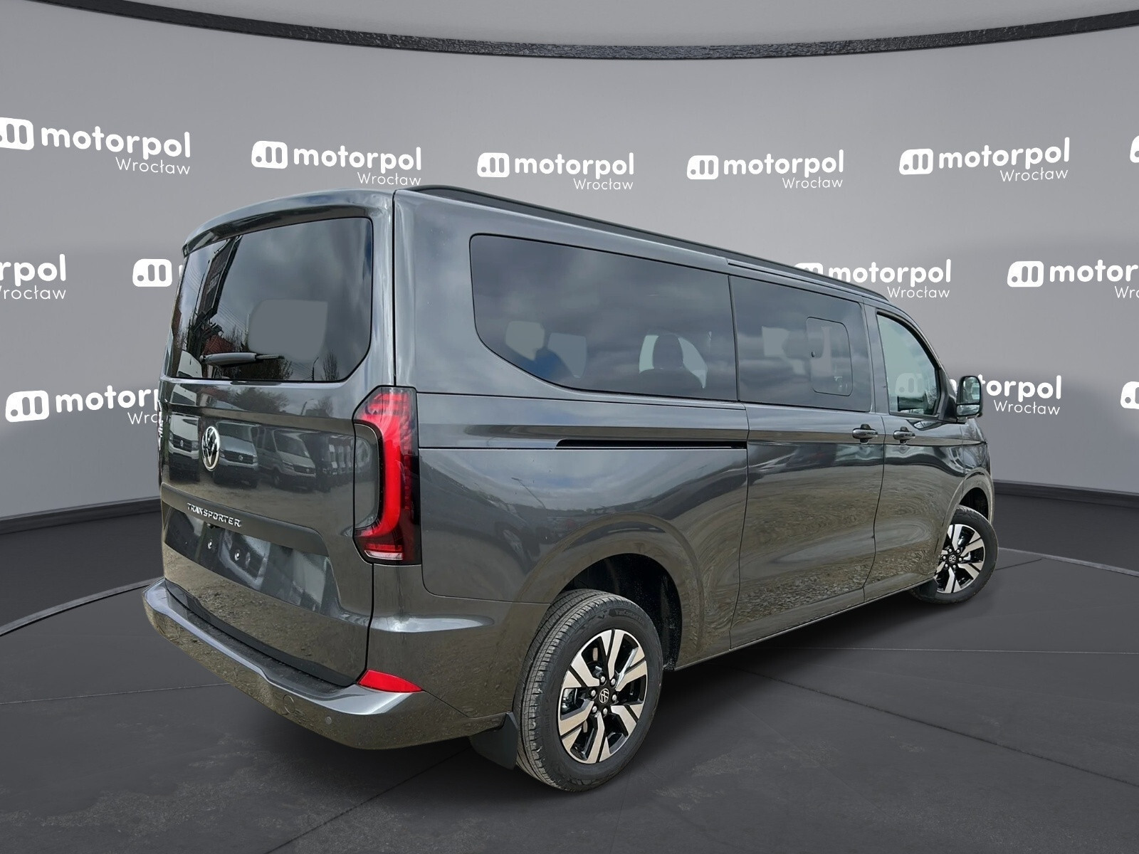 T7 Kombi/9 osob./AUTOMAT, 2.0 TDI 170 KM, L2/r.o. 3500 mm