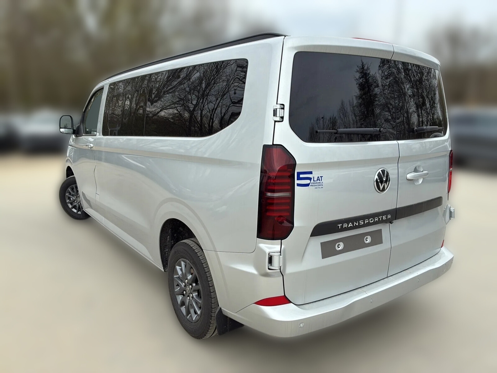 T7 Kombi/9 osob./AUTOMAT, 2.0 TDI 150 KM, L2/r.o. 3500 mm