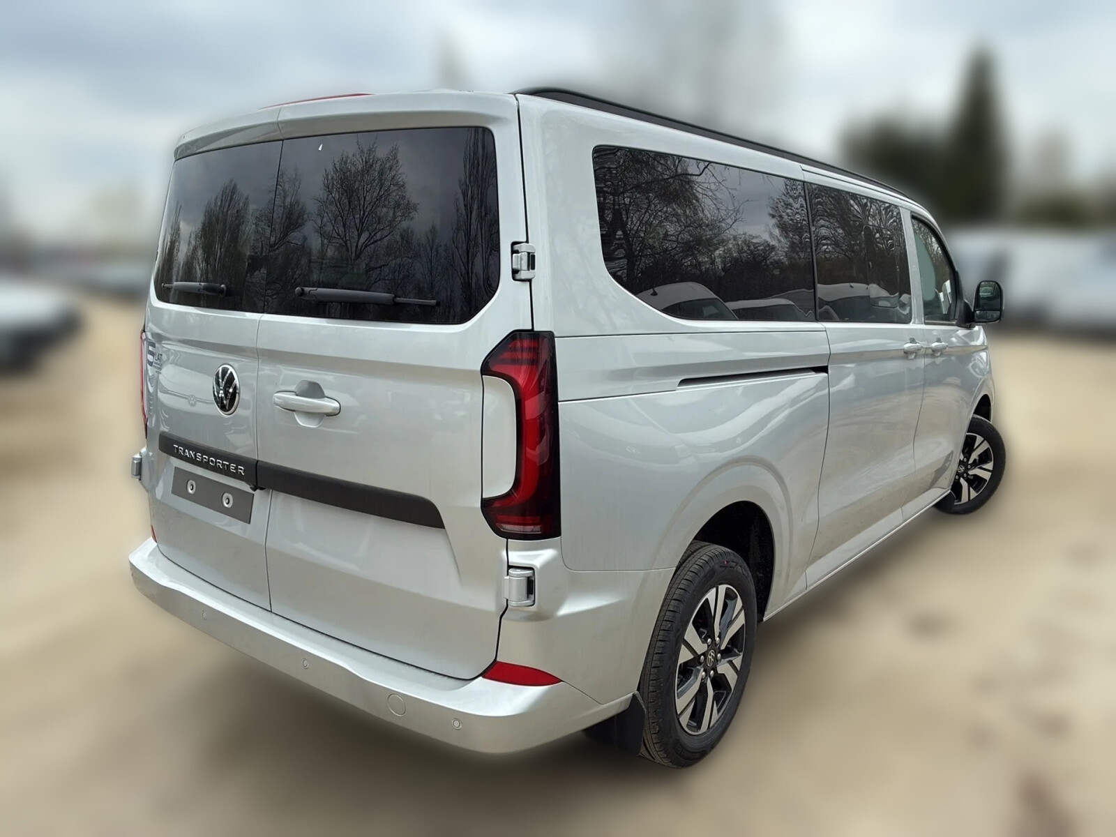 T7 Kombi/9 osob./AUTOMAT, 2.0 TDI 170 KM, L2/r.o. 3500 mm