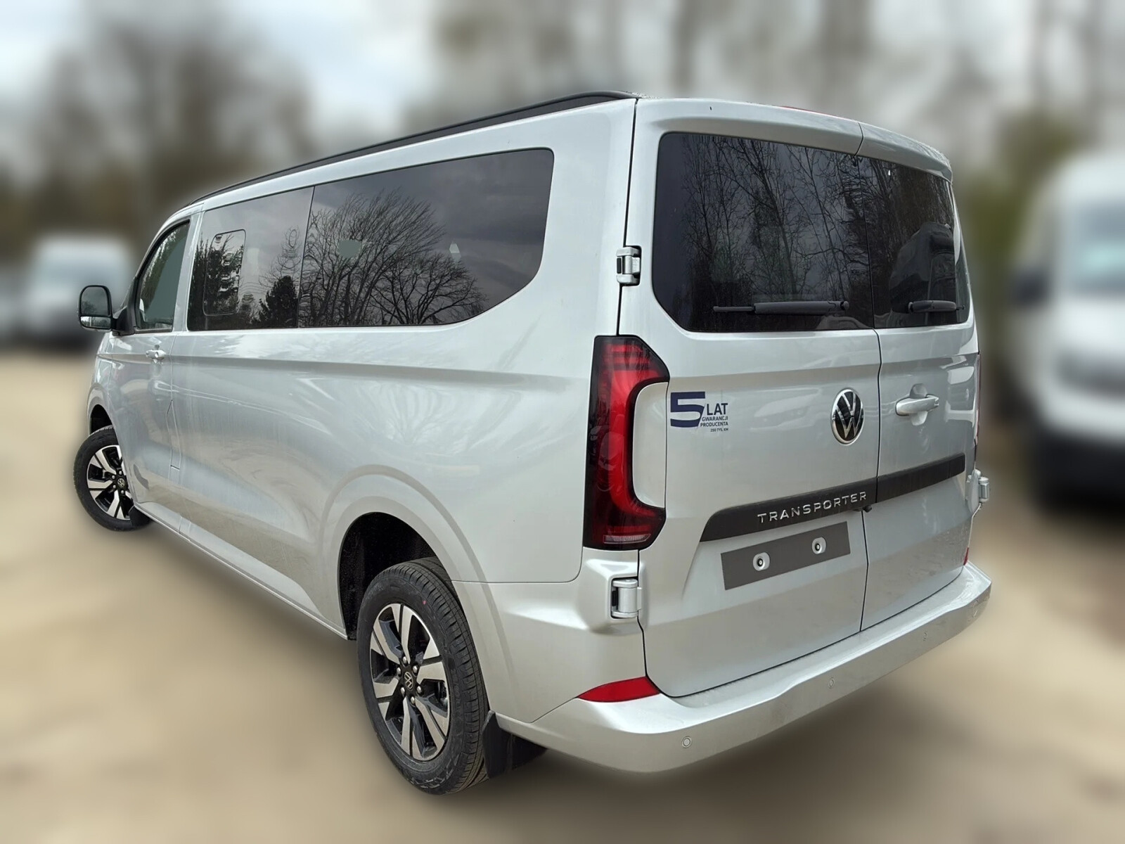 T7 Kombi/9 osob./AUTOMAT, 2.0 TDI 170 KM, L2/r.o. 3500 mm
