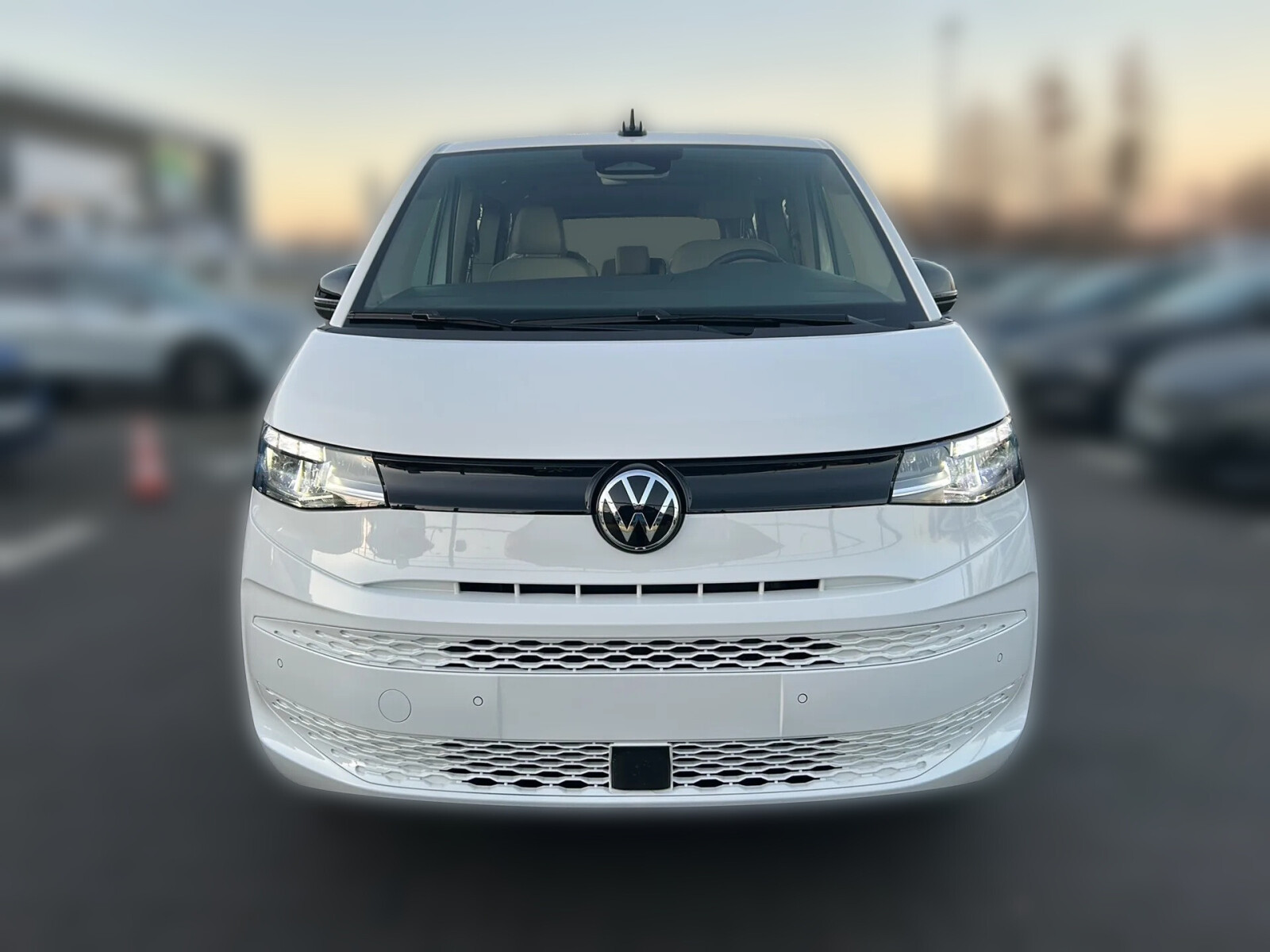 BASIC FAMILY/8 osob., 2.0TDI 150 KM długi r.o. (L2)