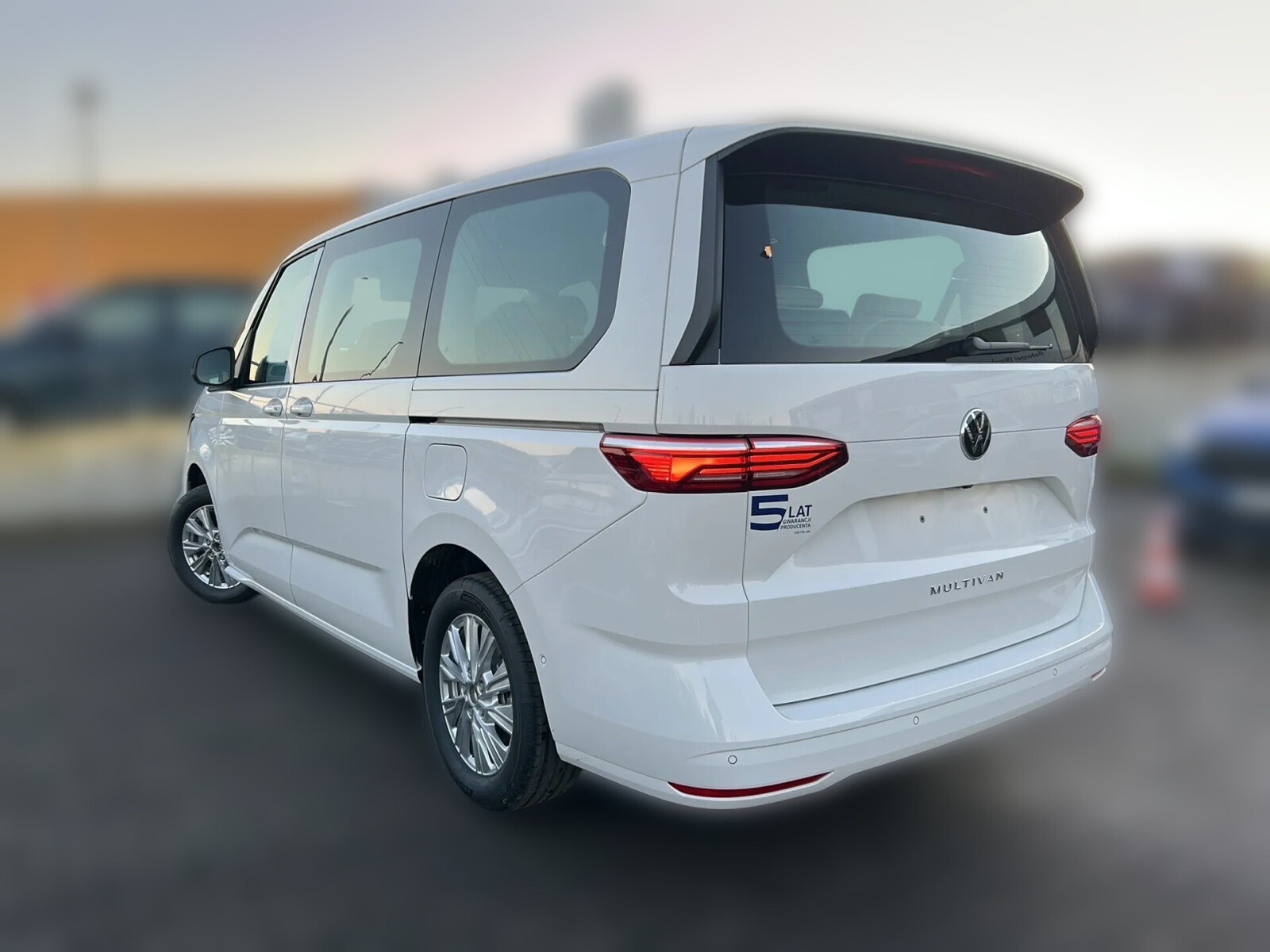 BASIC FAMILY/8 osob., 2.0TDI 150 KM długi r.o. (L2)