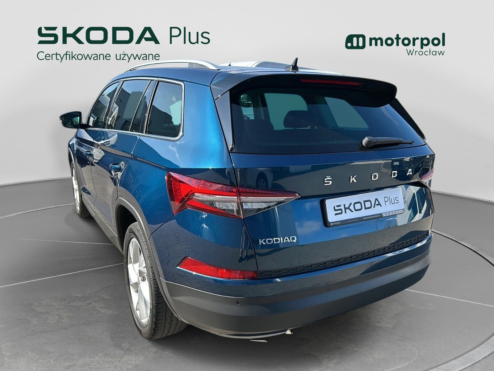 +&nbsp;Pakiet Comfort, ACC, CarPlay, GPS, Podgrzewane fotele, Kamera, 1 wł.