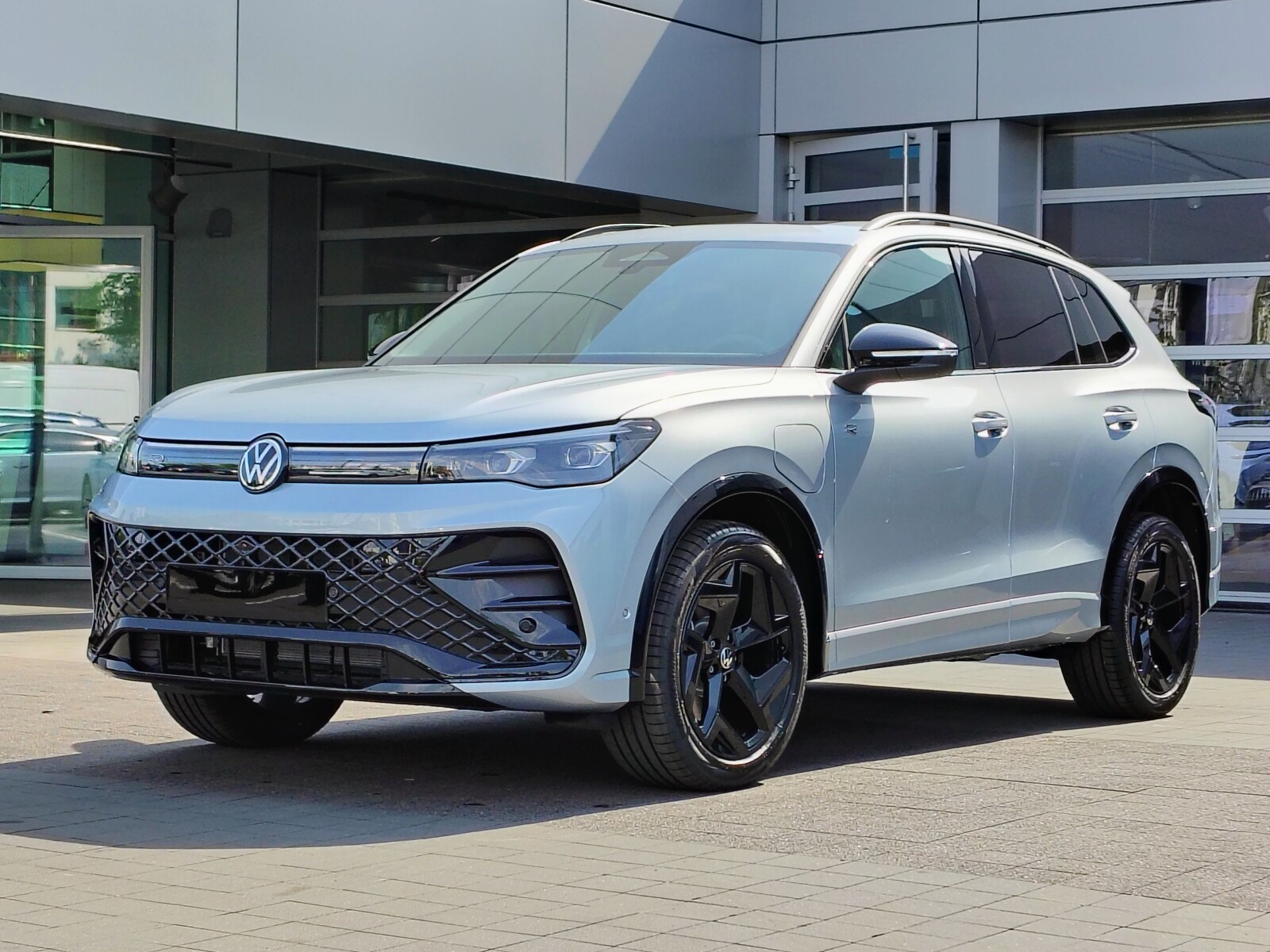 R-Line Plus 1,5 eHybrid 272 KM DSG