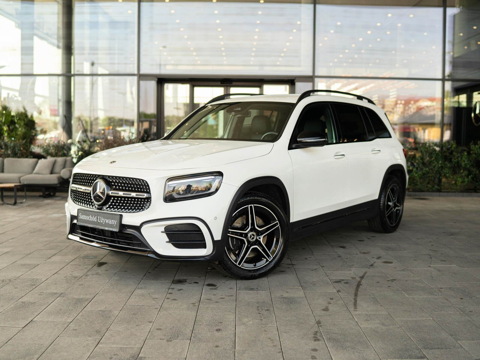 Mercedes-Benz GLB 220