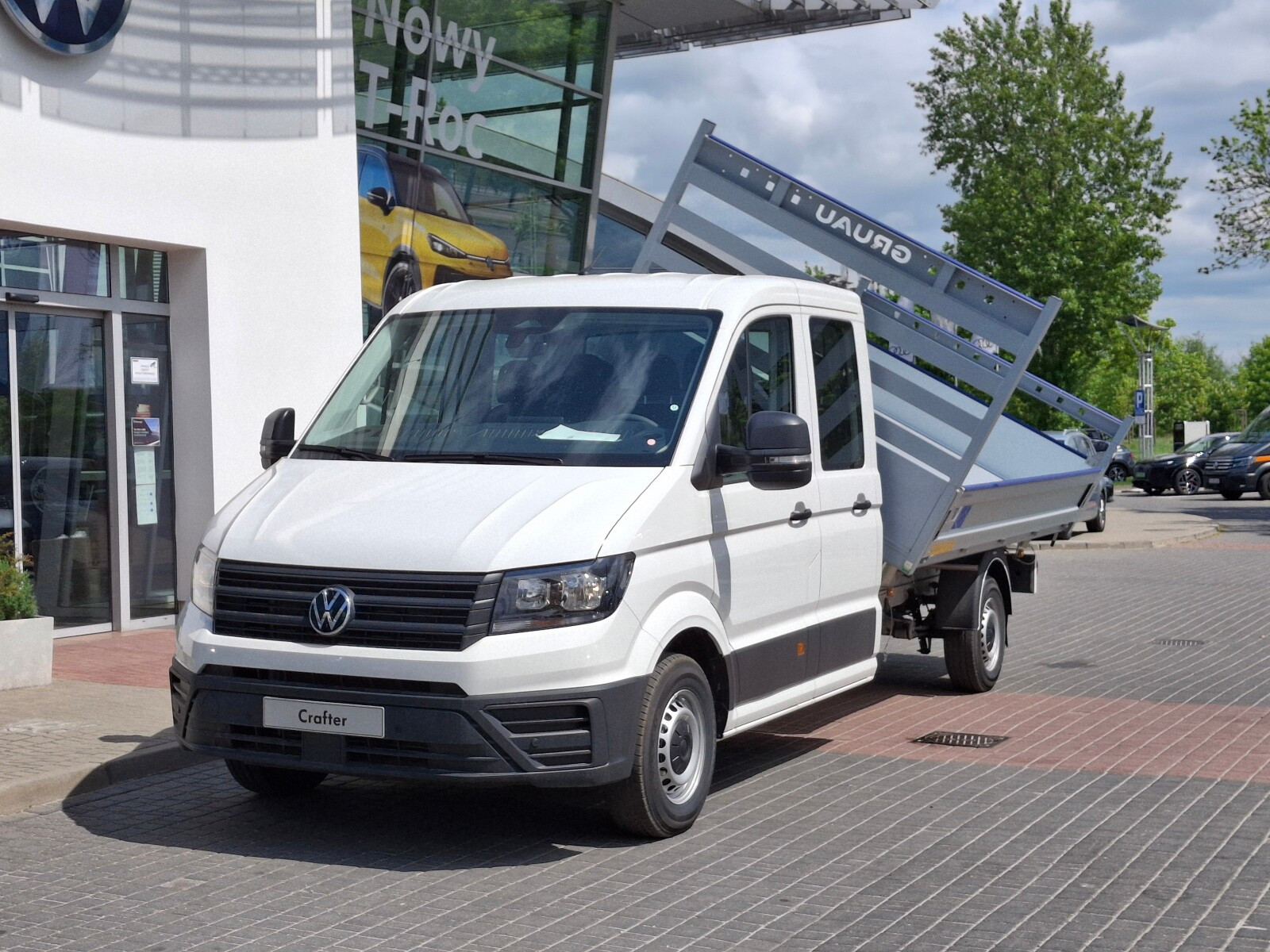 35 Podwozie z podwójną kabiną 2.0 l EURO VI SCR 163 KM manualna
