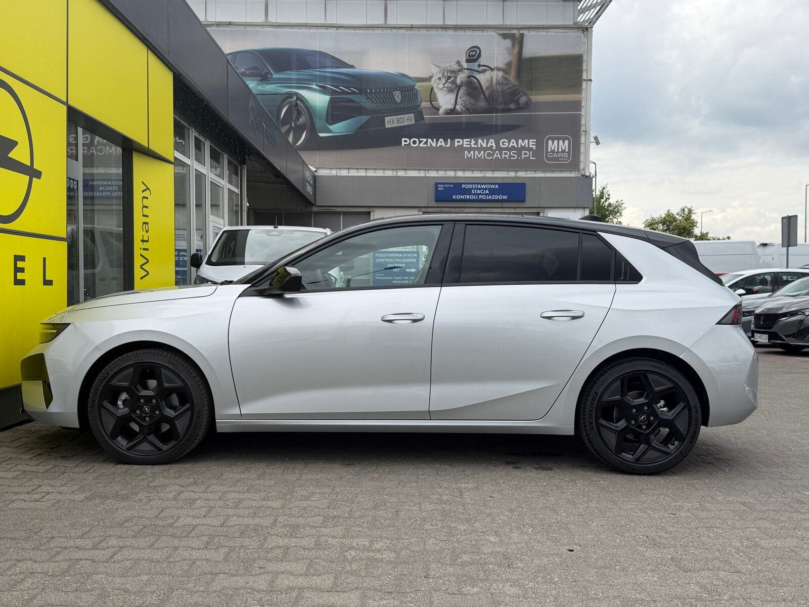 GS Hybrid 1.2 Turbo 145KM eDCT6, dostępny od ręki!