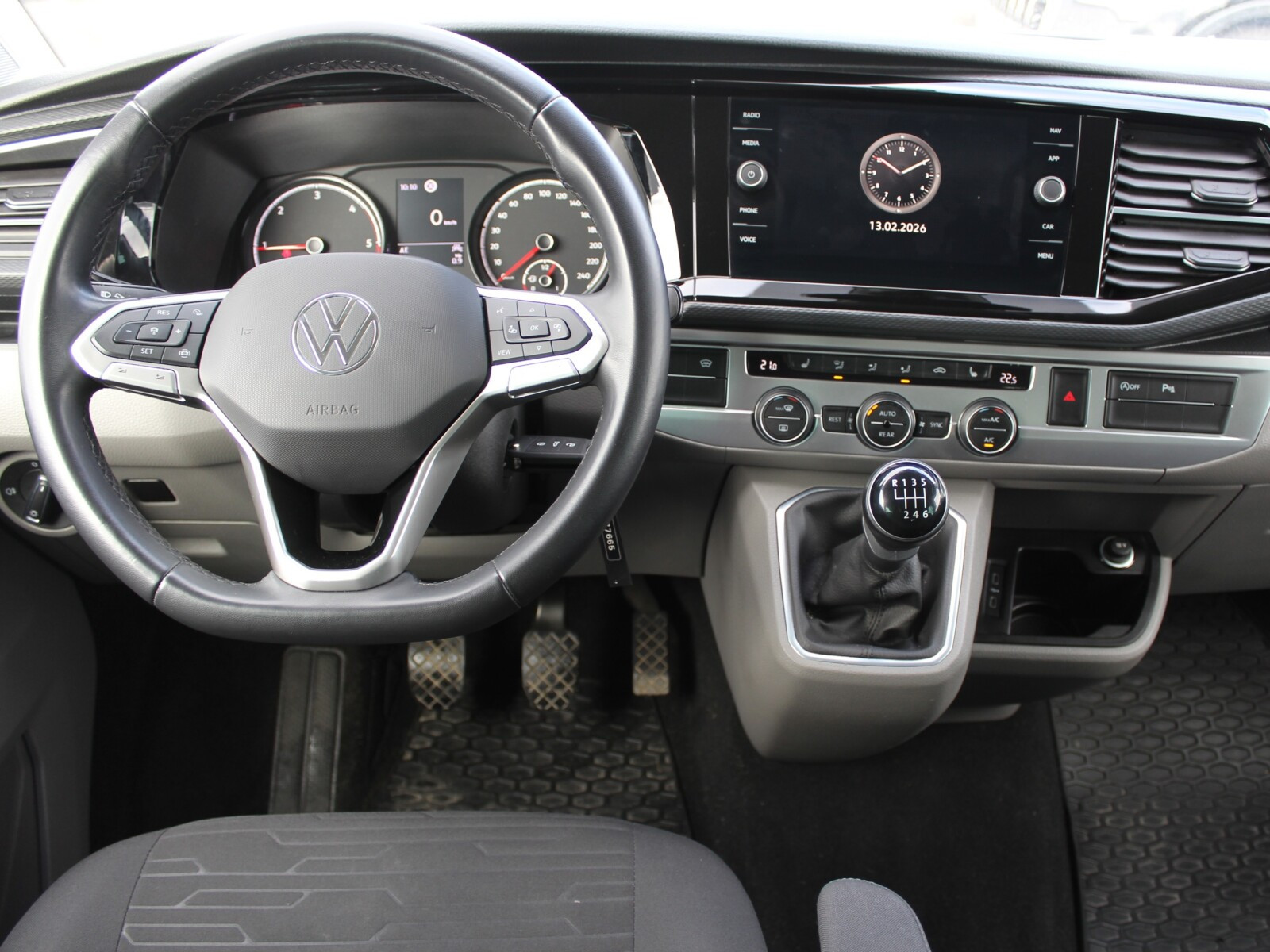 rata brutto od 3 260 zł / m-c | 6.1 Comfortline 2.0 TDI 150 KM 6-biegowa manualna Używany