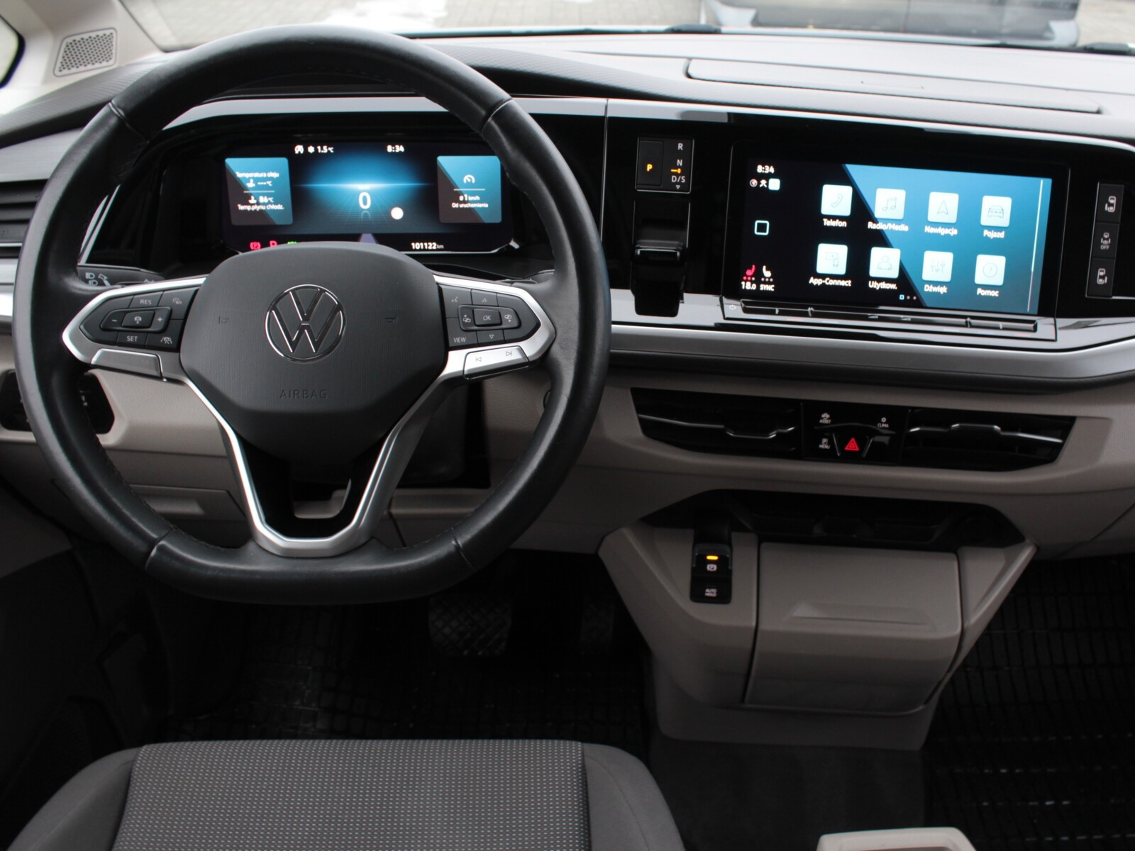 rata brutto od 3 980 zł / m-c | Life L2 2.0 TSI 204 KM DSG rozstaw osi: 3124 mm Używany