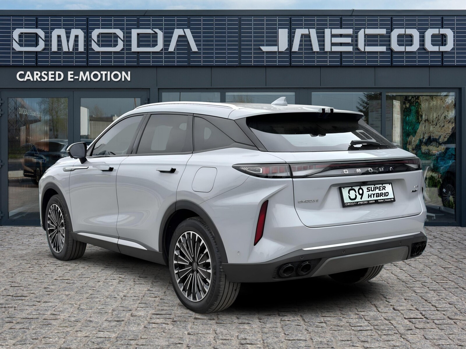 Omoda 9 Technology silver PHEV Exclusive
