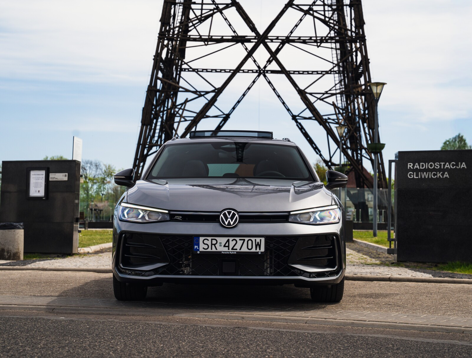 Passat R-Line Plus 2.0 TDI SCR 4MOTION 142 kW / 193 KM DSG