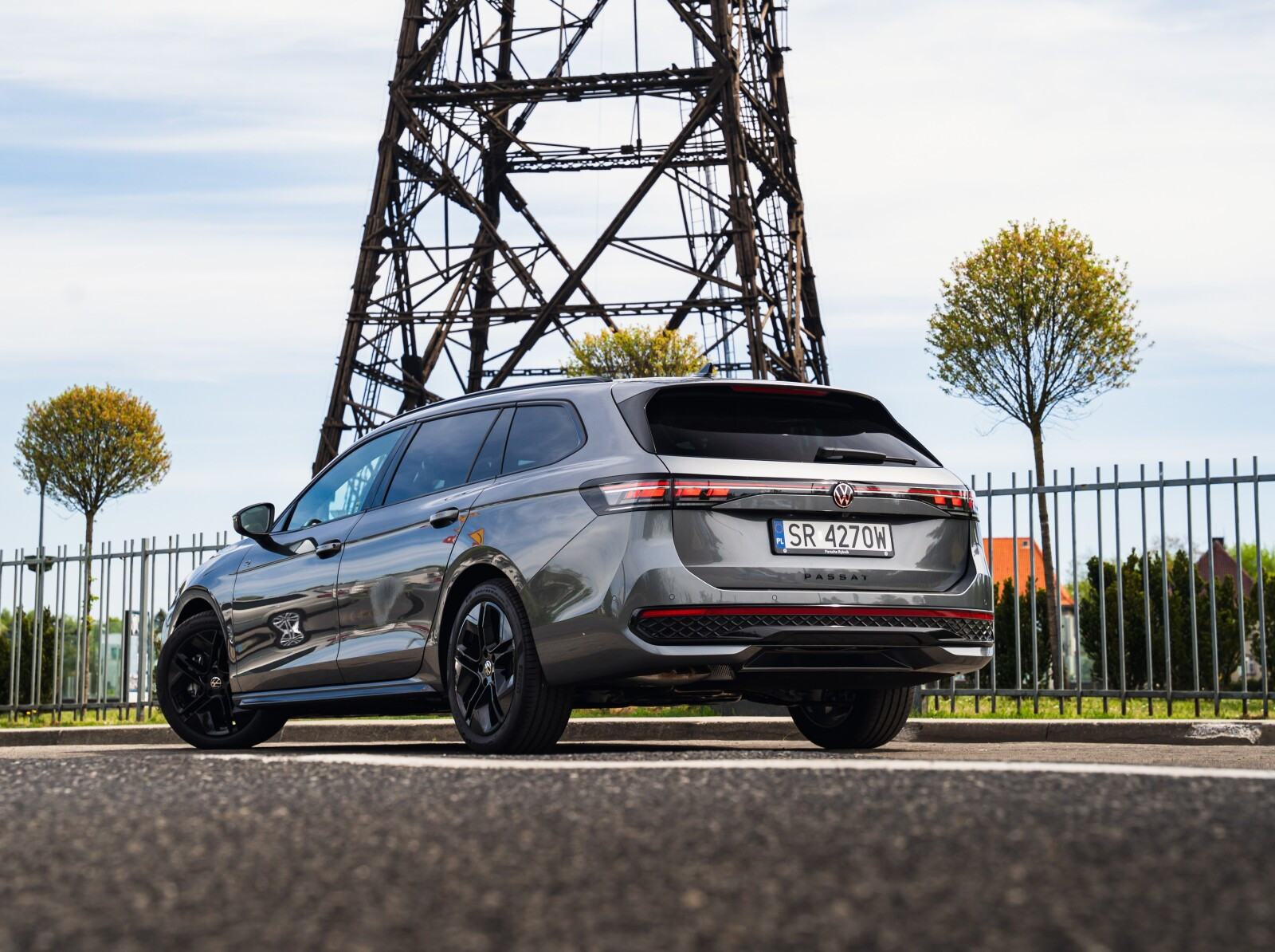 Passat R-Line Plus 2.0 TDI SCR 4MOTION 142 kW / 193 KM DSG