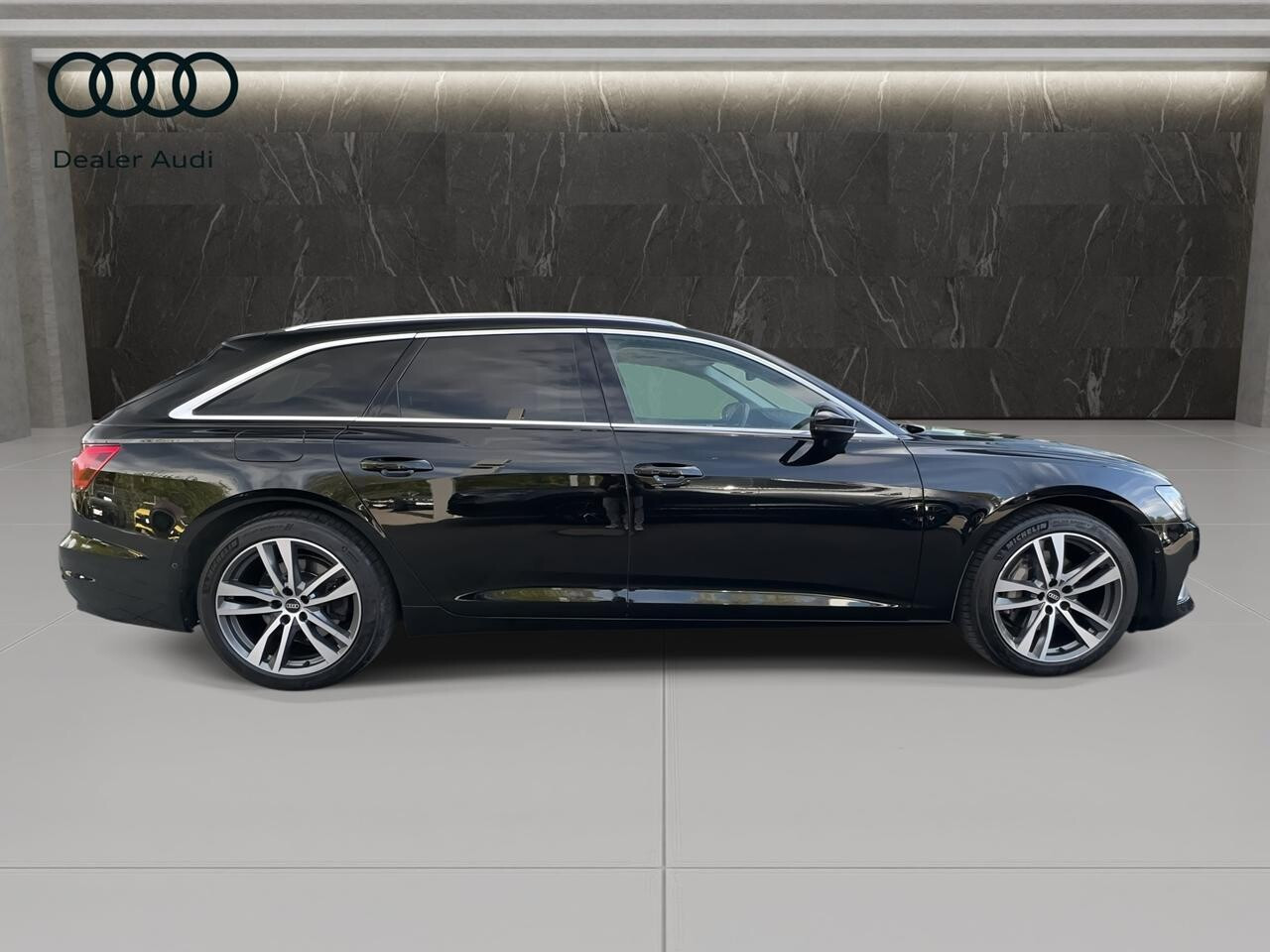 Avant, Quattro, HD Matrix, Head-UP, HAK, Side Assist, Bang&Olufsen