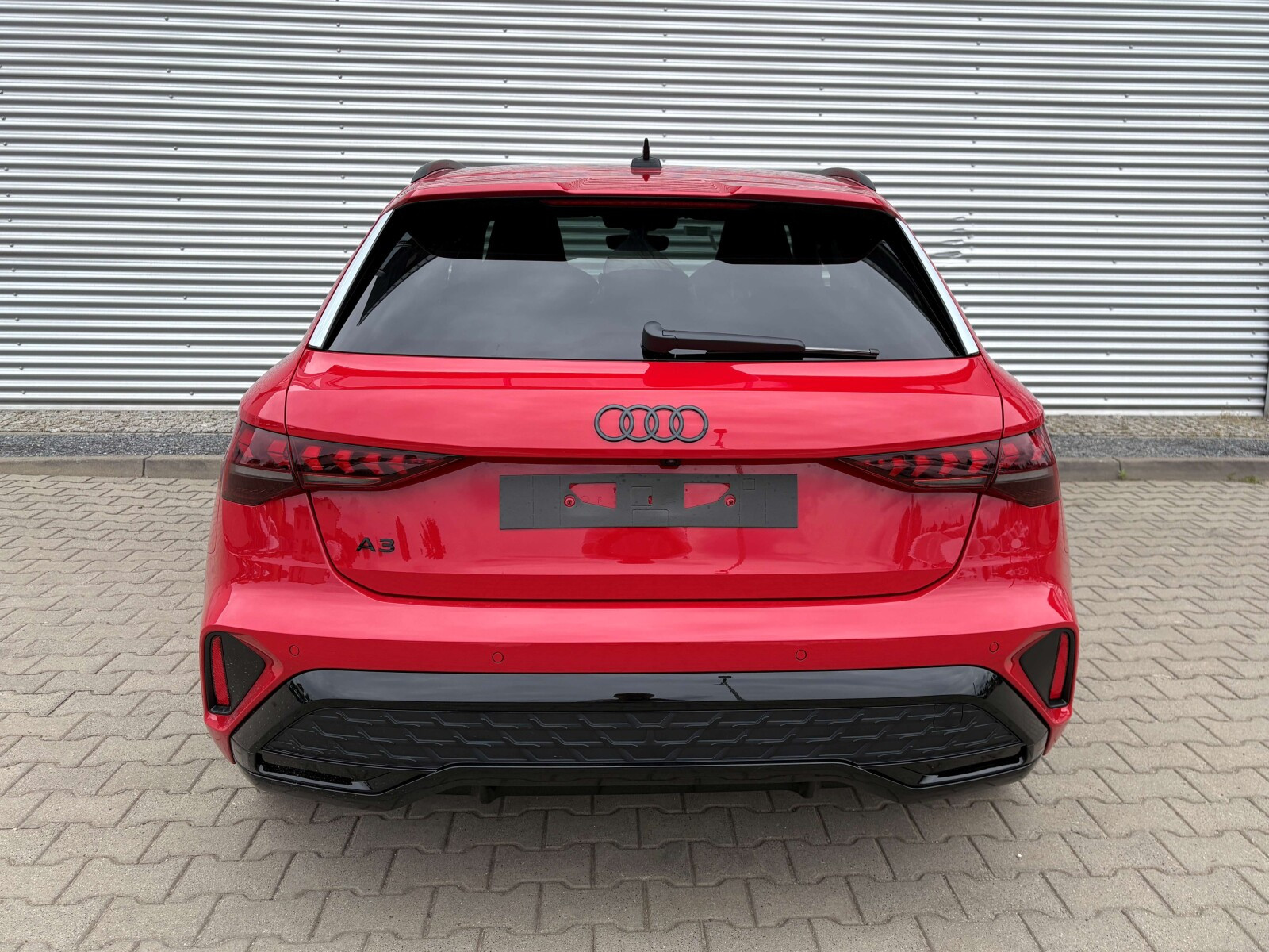 S line TFSI e 200 kW S tronic * Pakiet Technology *