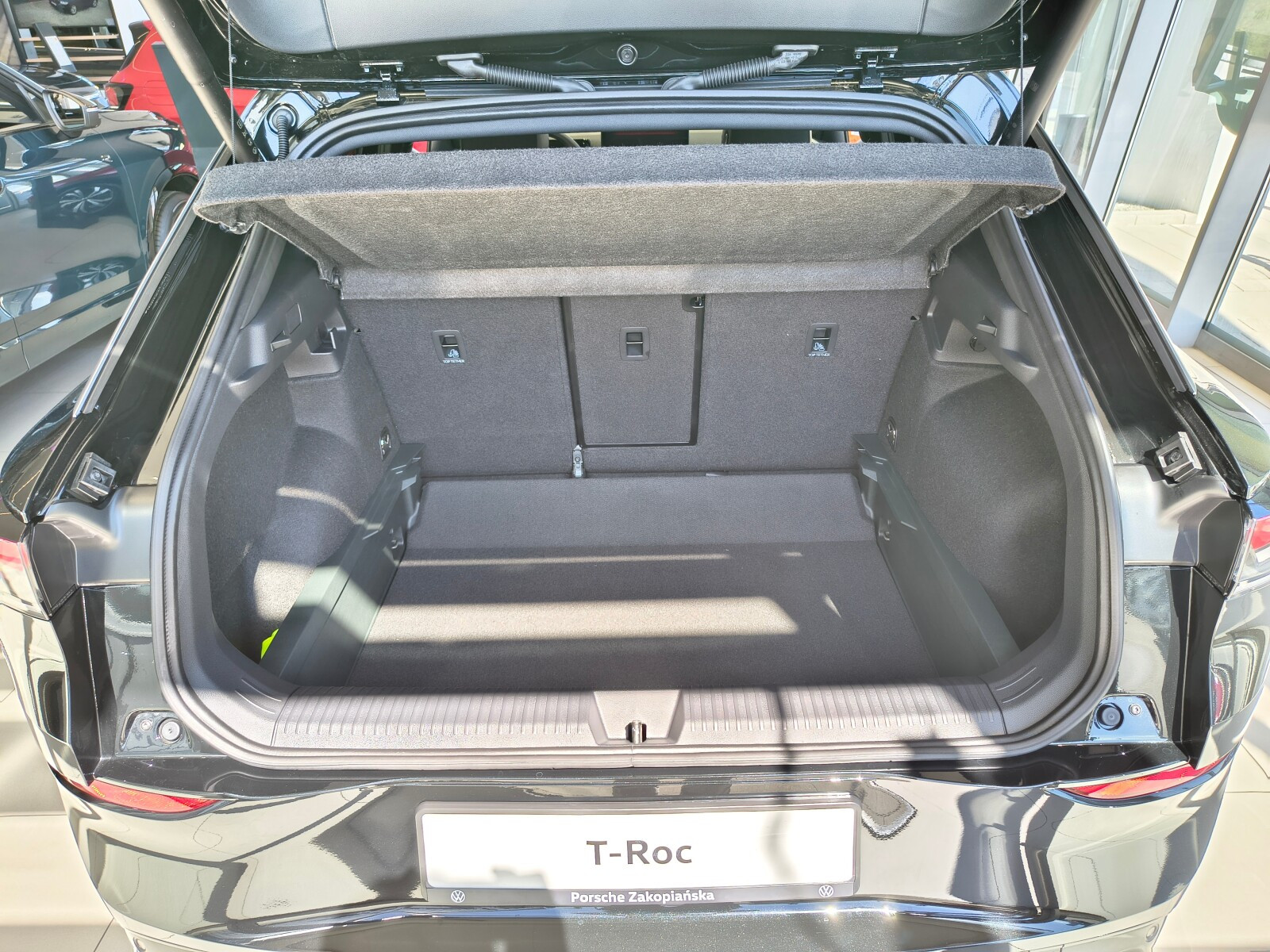 Volkswagen T-Roc R-Line 1.5 eTSI 110 kW / 150 KM automatyczna, DSG 7-stopniowa