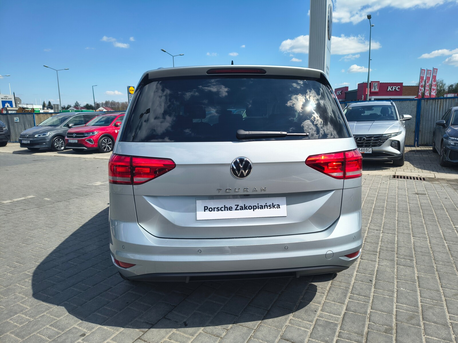 Touran Highline 1.5 TSI EVO 110 kW / 150 KM automatyczna, DSG 7