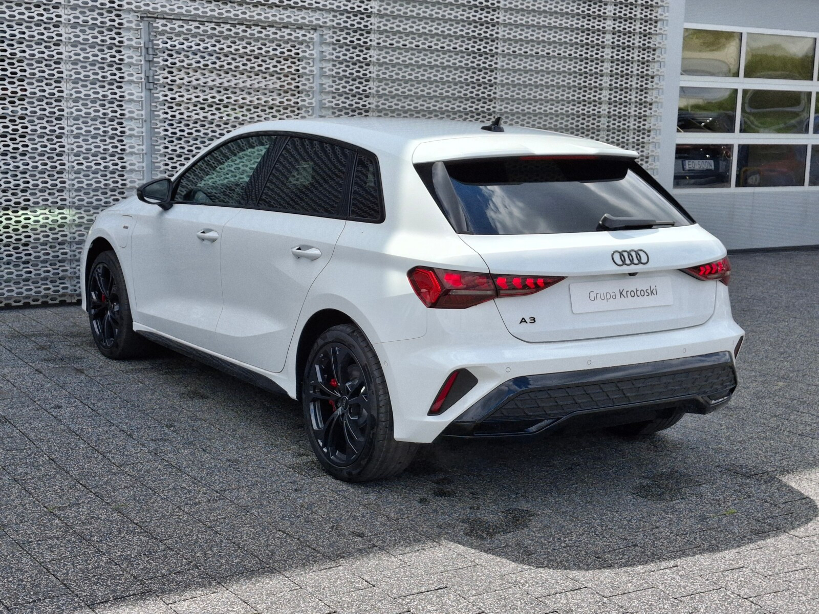 S line TFSI e 200 kW S tronic * Pakiet Technology *