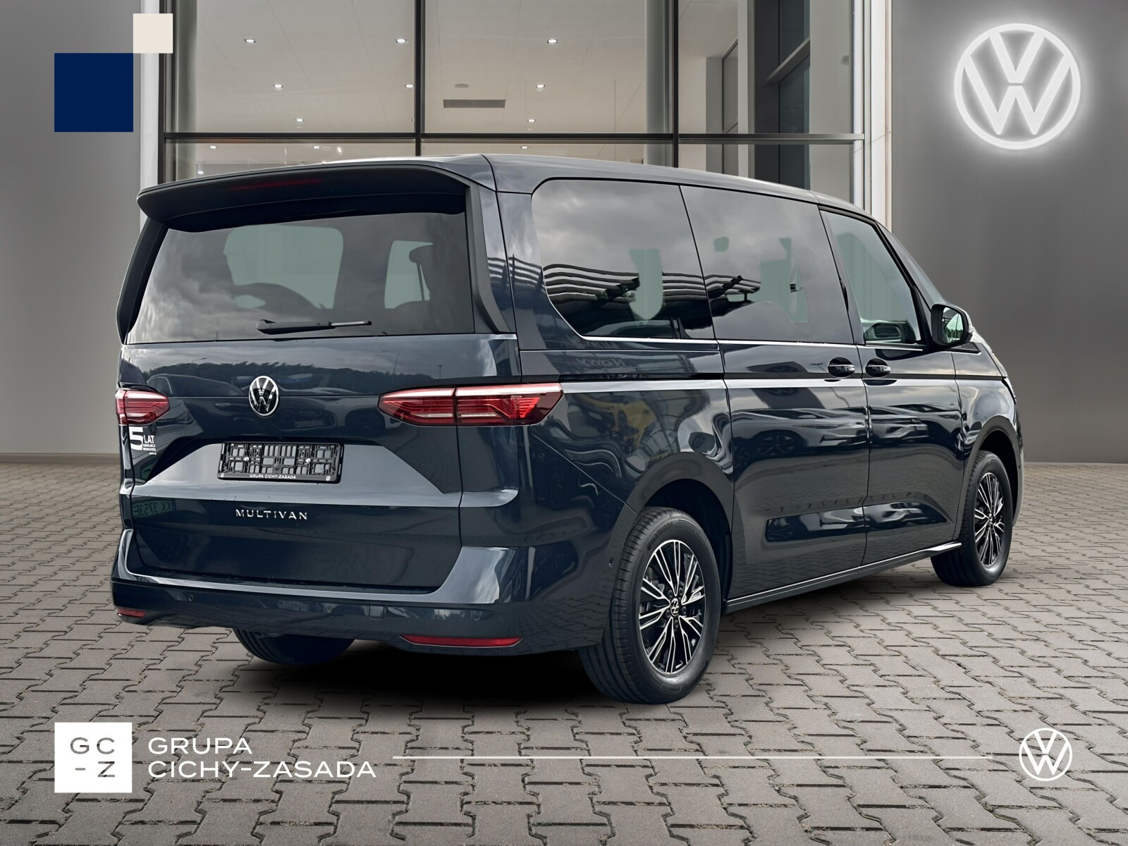 Multivan Life L2 2.0 TSI 204 KM