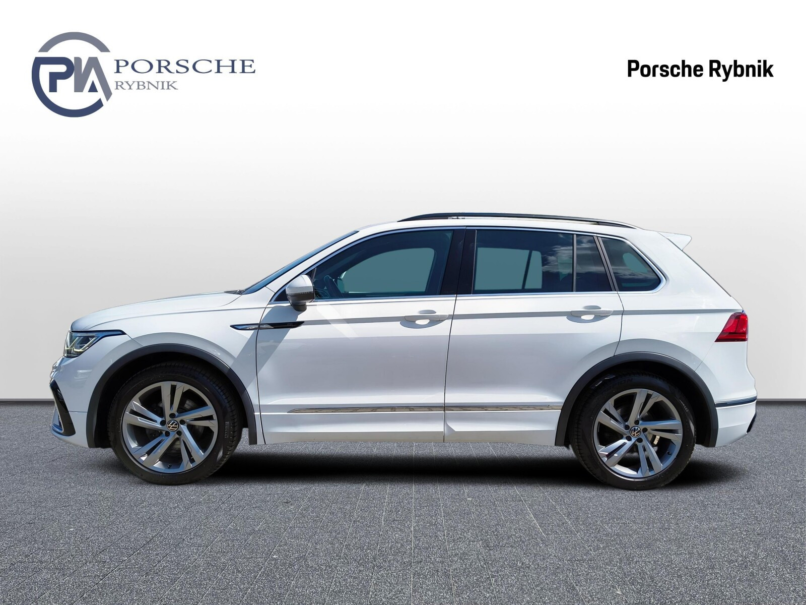 2.0TDI 150KM ACC R-Line Panorama Webasto Navi Matrix Virt.Cockpit