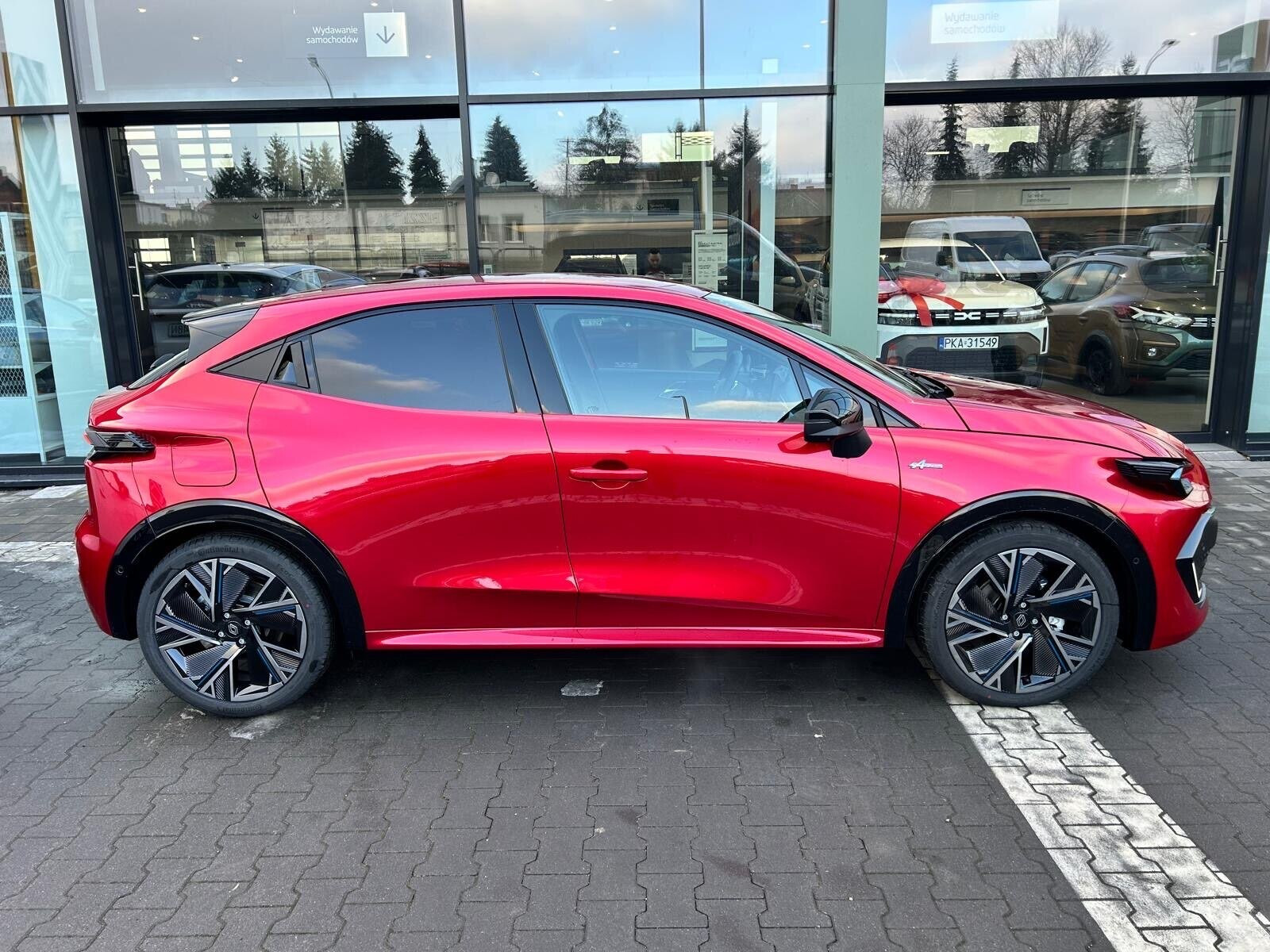nowe clio czderwone w automacie