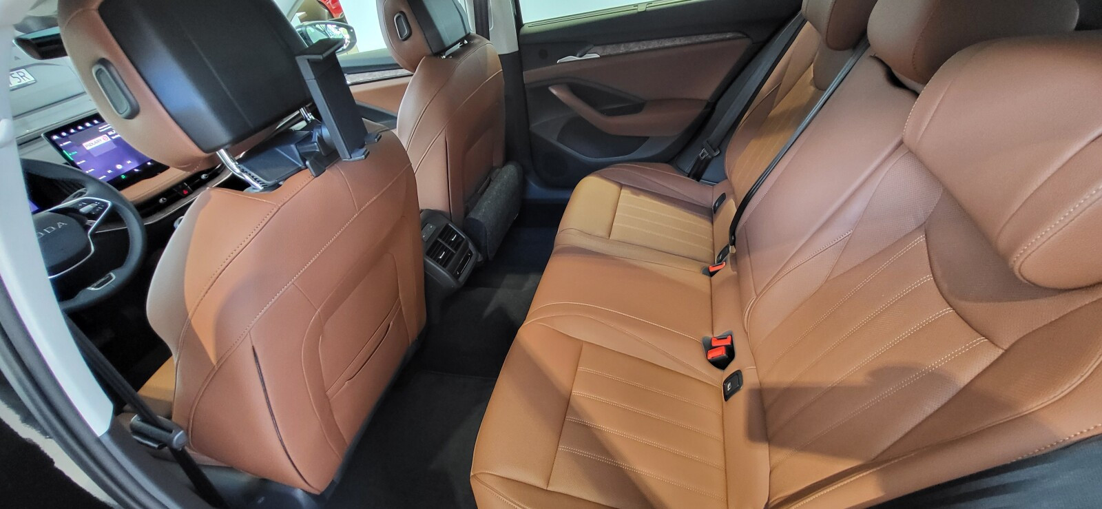 Škoda Superb Combi L&K 2,0 TDI 193KM 7-biegowa DSG 4x4