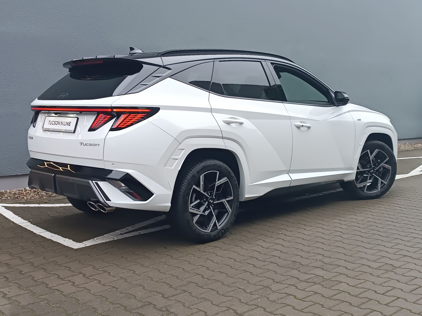 N-Line Design hybryda 239KM